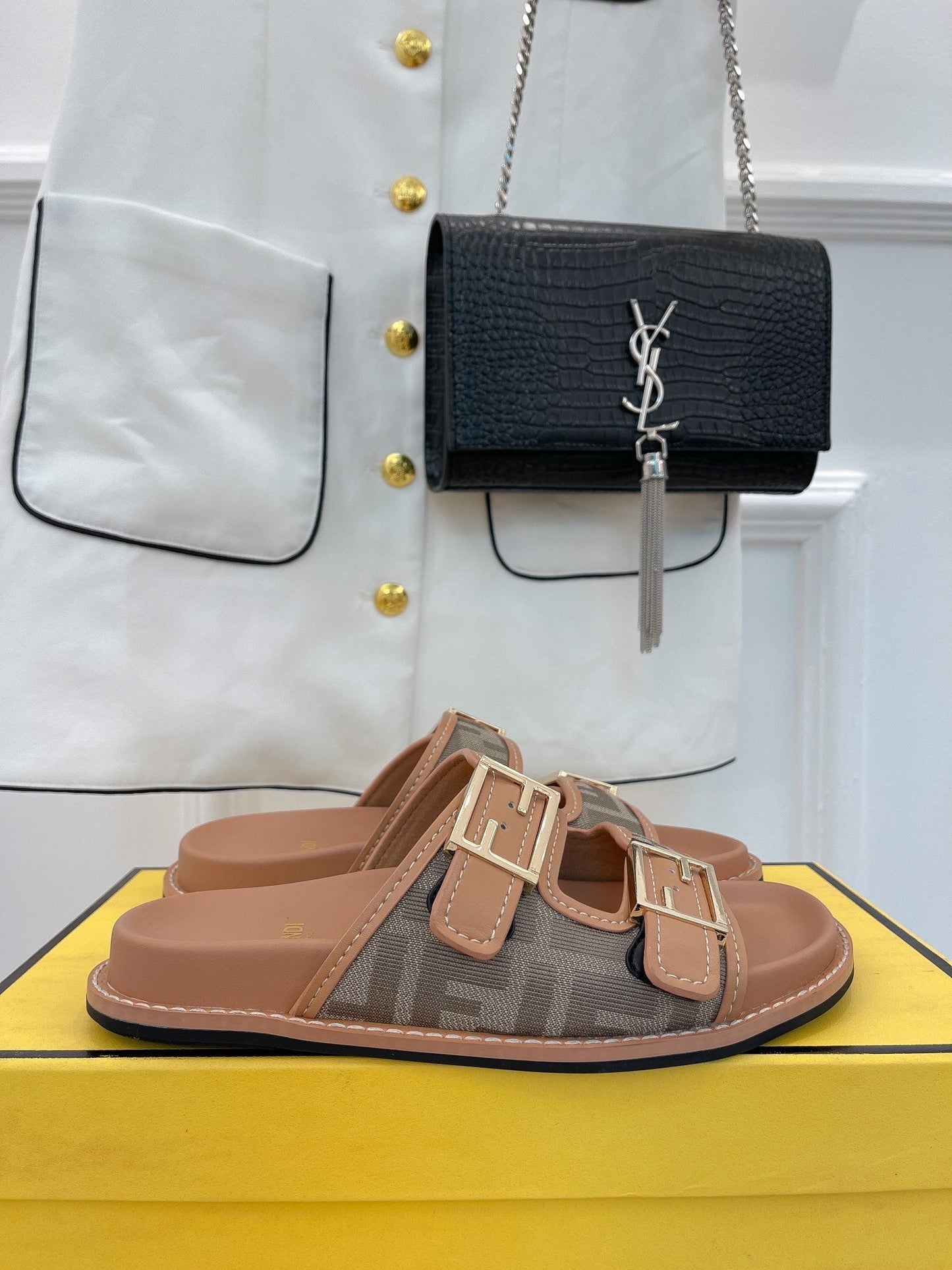 Luxury Shoes - FED - 503