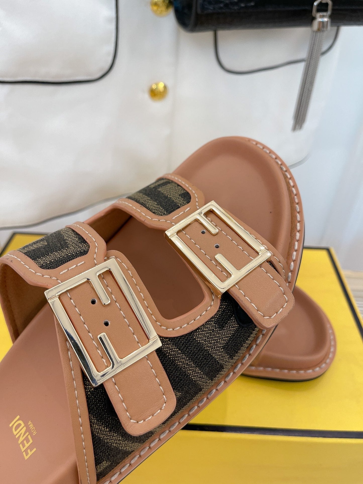 Luxury Shoes - FED - 505