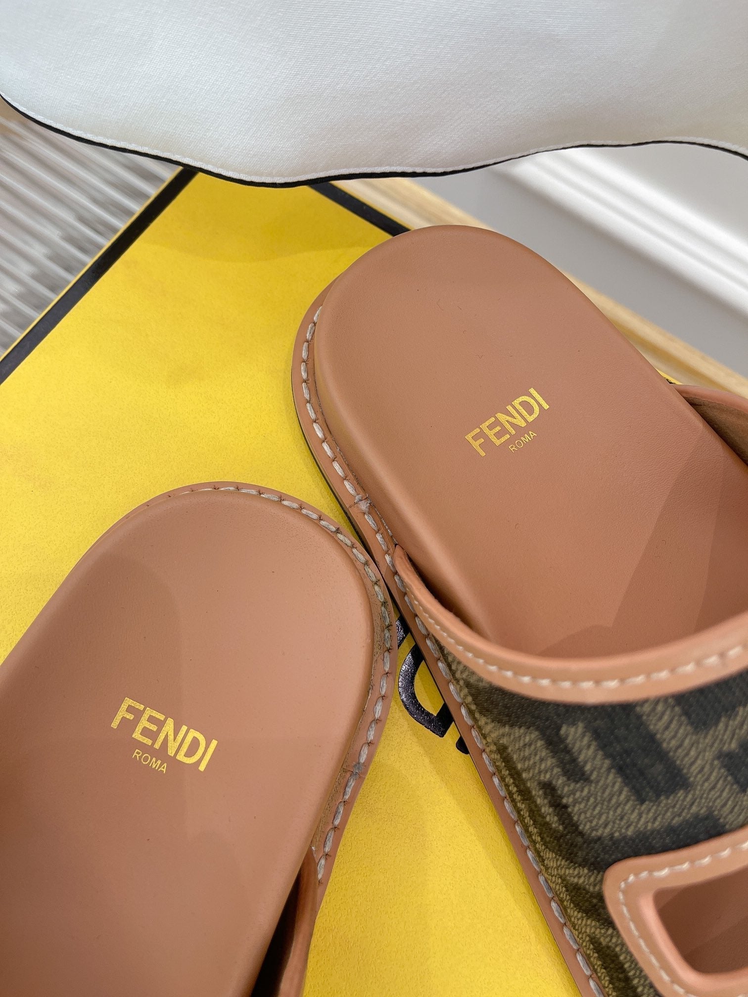 Luxury Shoes - FED - 505