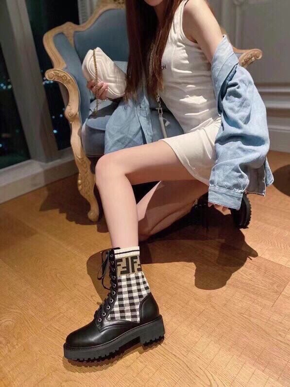 Luxury Shoes - FED - 496