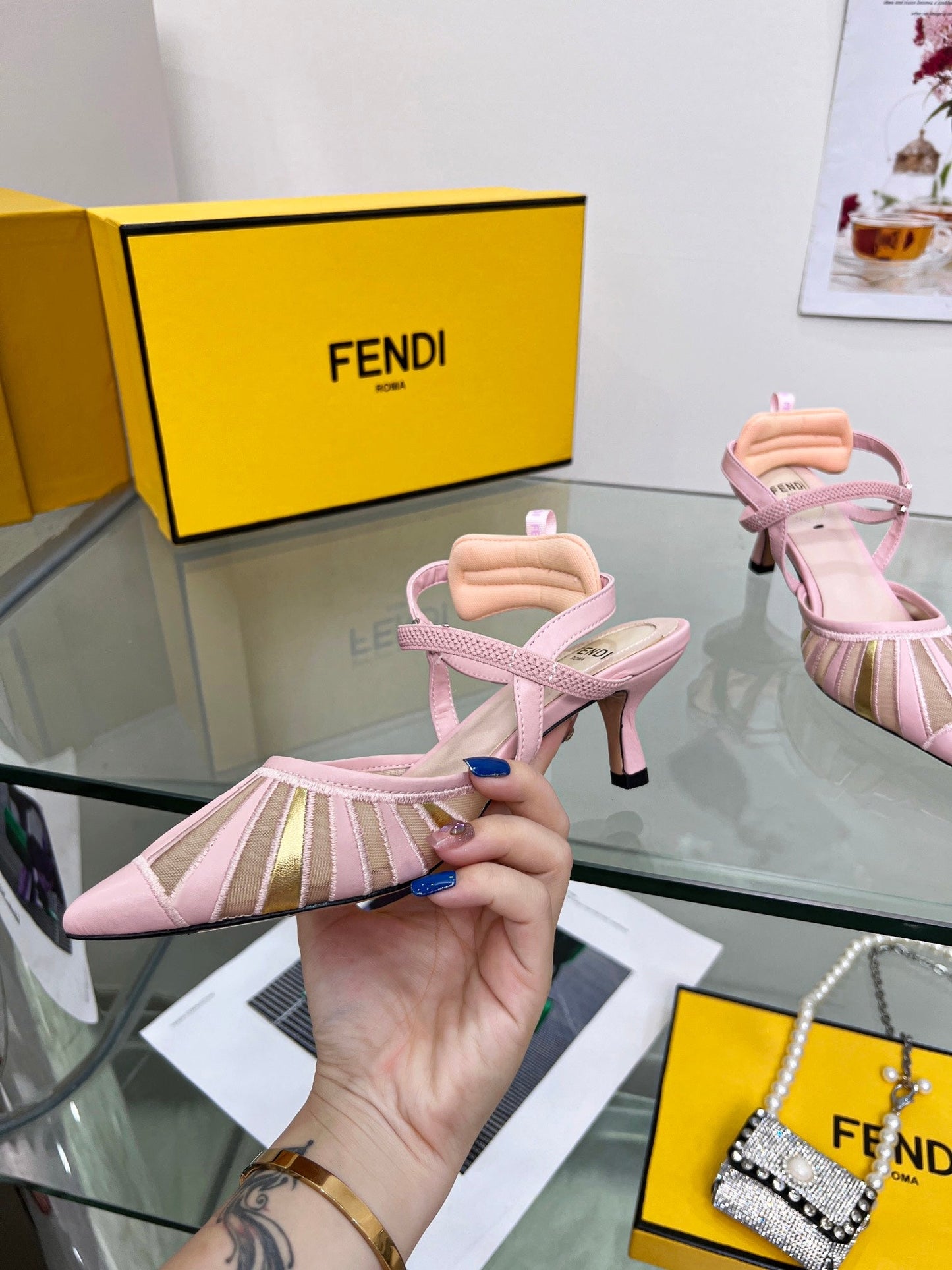 Luxury Shoes - FED - 485