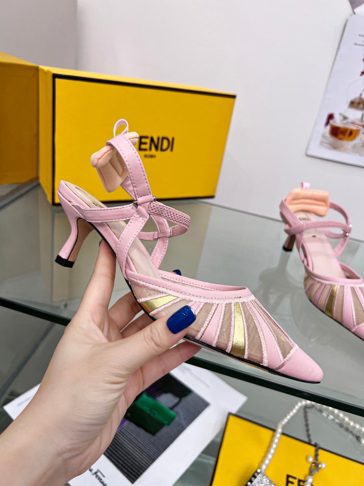 Luxury Shoes - FED - 485