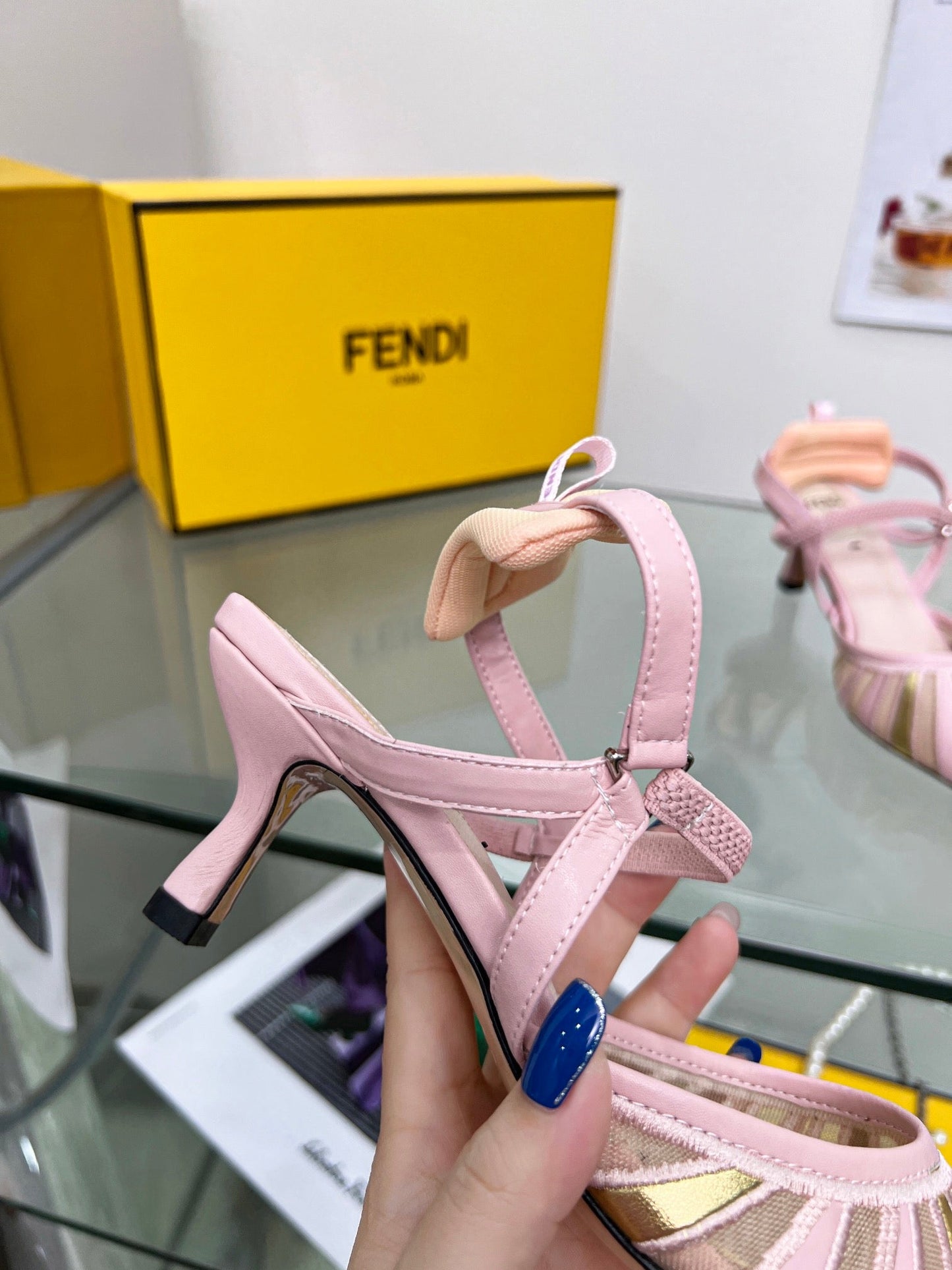 Luxury Shoes - FED - 485