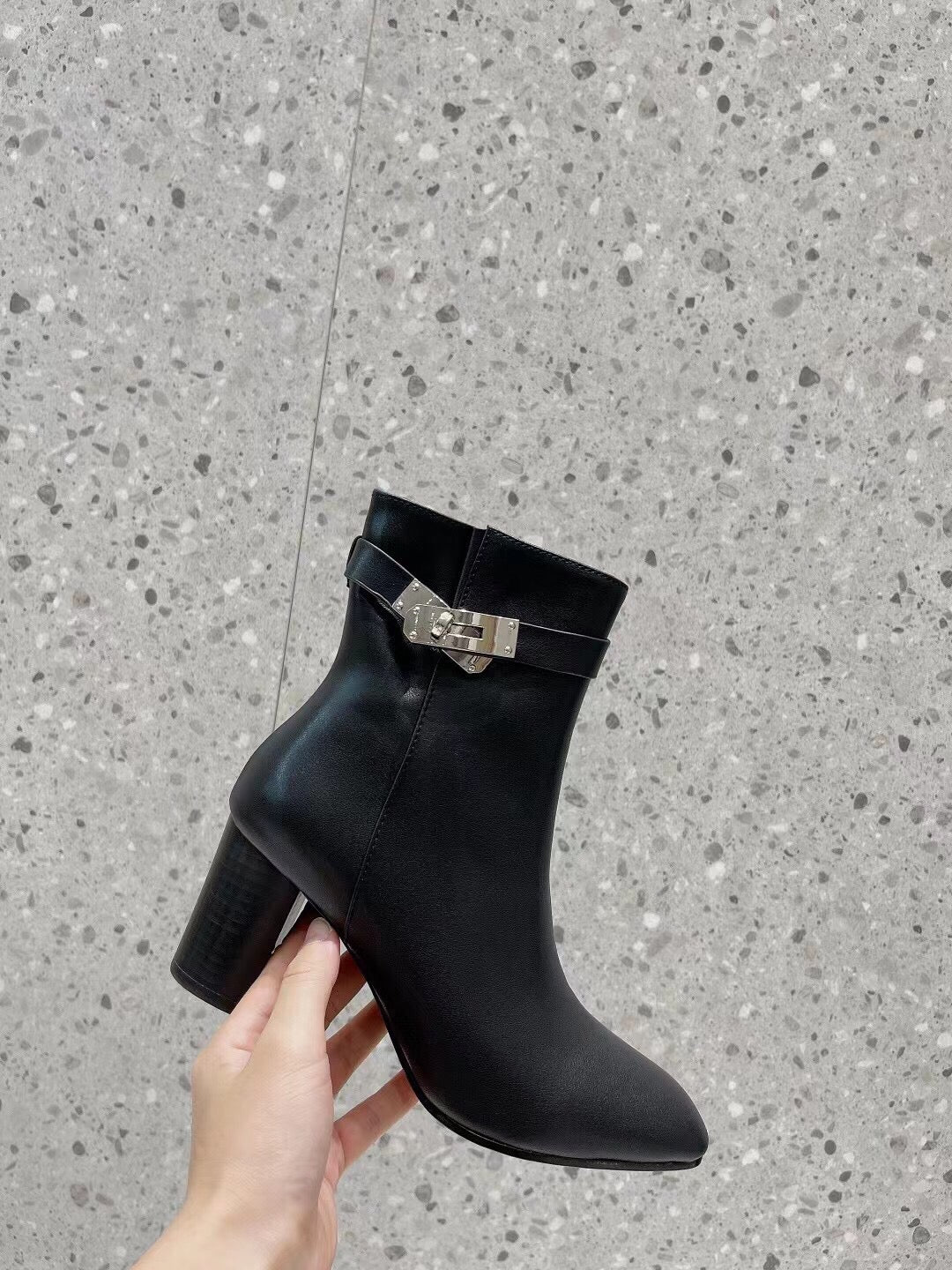 Luxury Shoes - HMS - 661