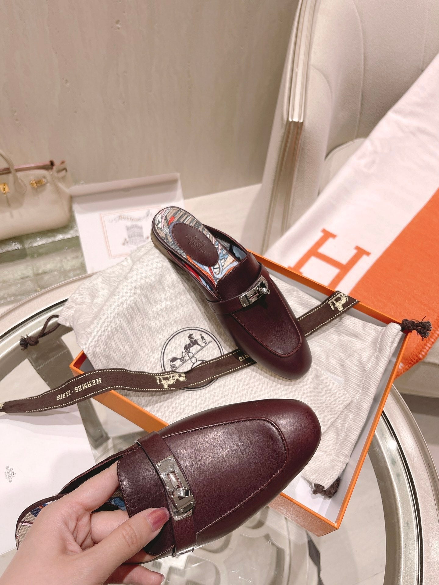 Luxury Shoes - HMS - 640