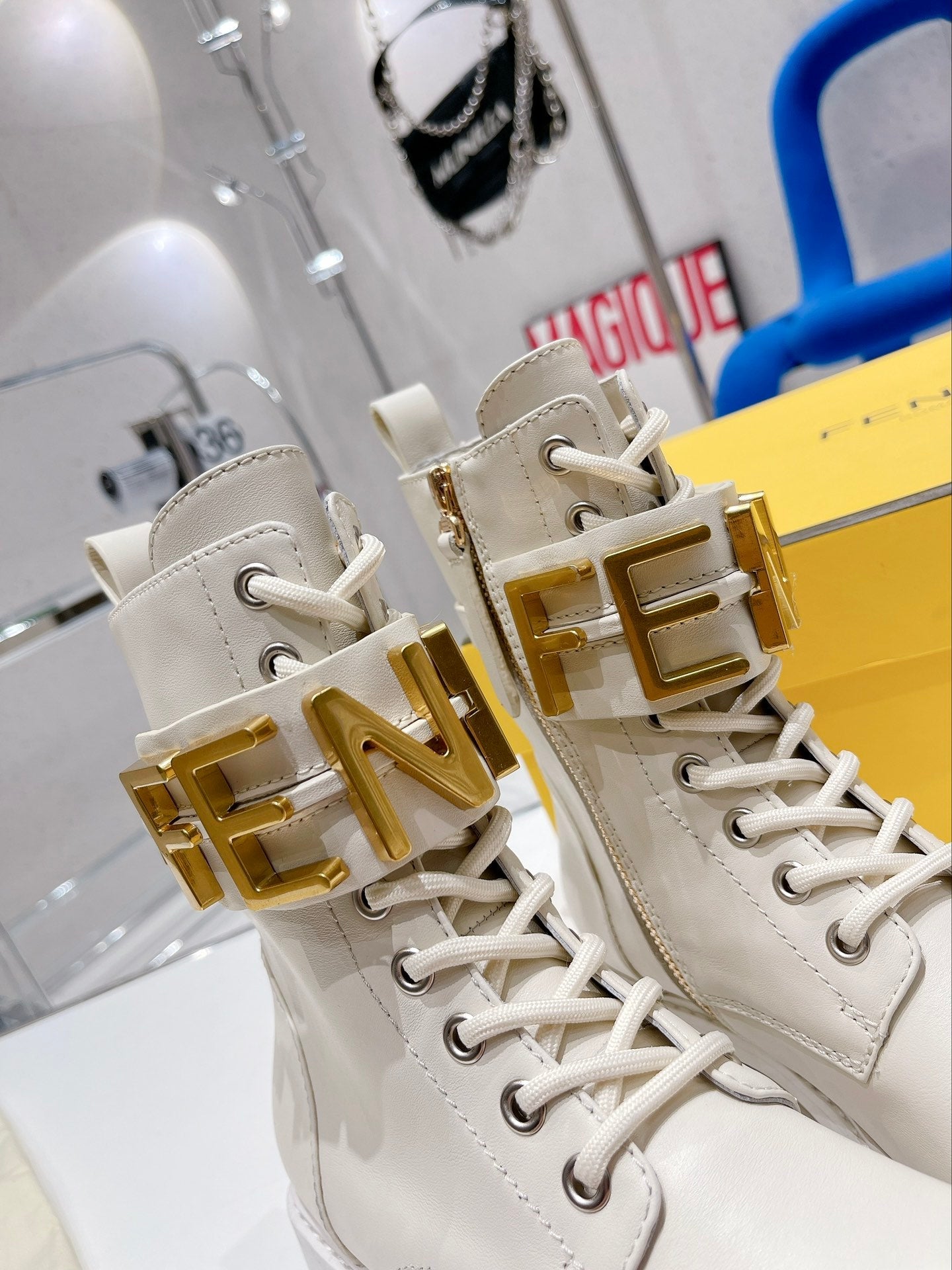 Luxury Shoes - FED - 424