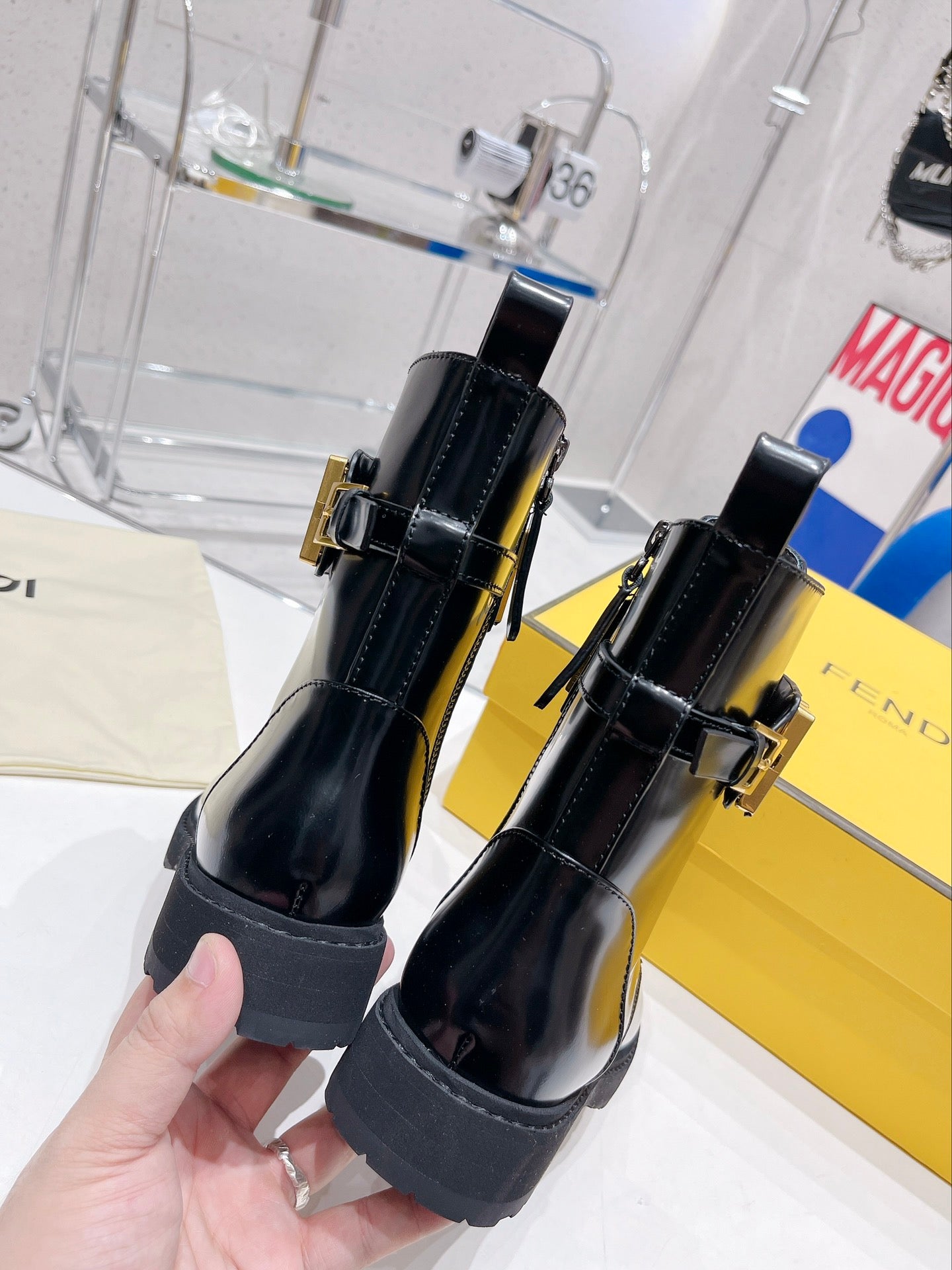 Luxury Shoes - FED - 423