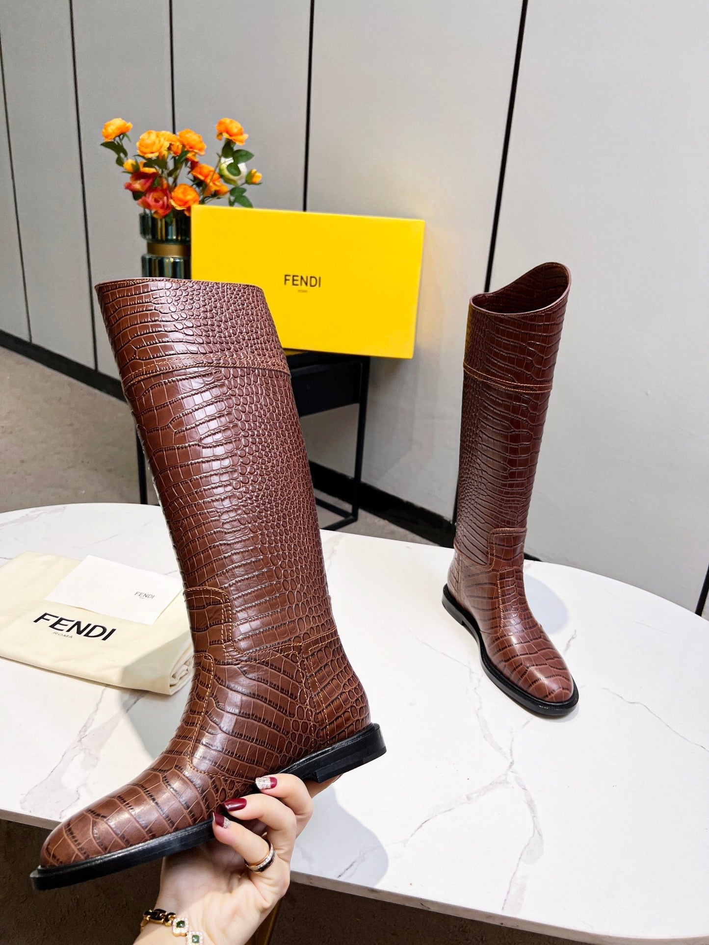 Luxury Shoes - FED - 412