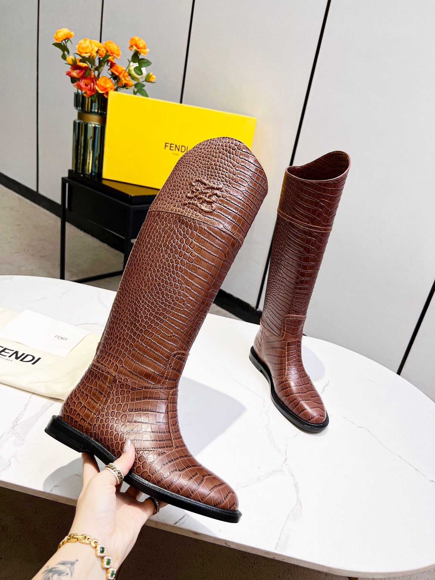 Luxury Shoes - FED - 412