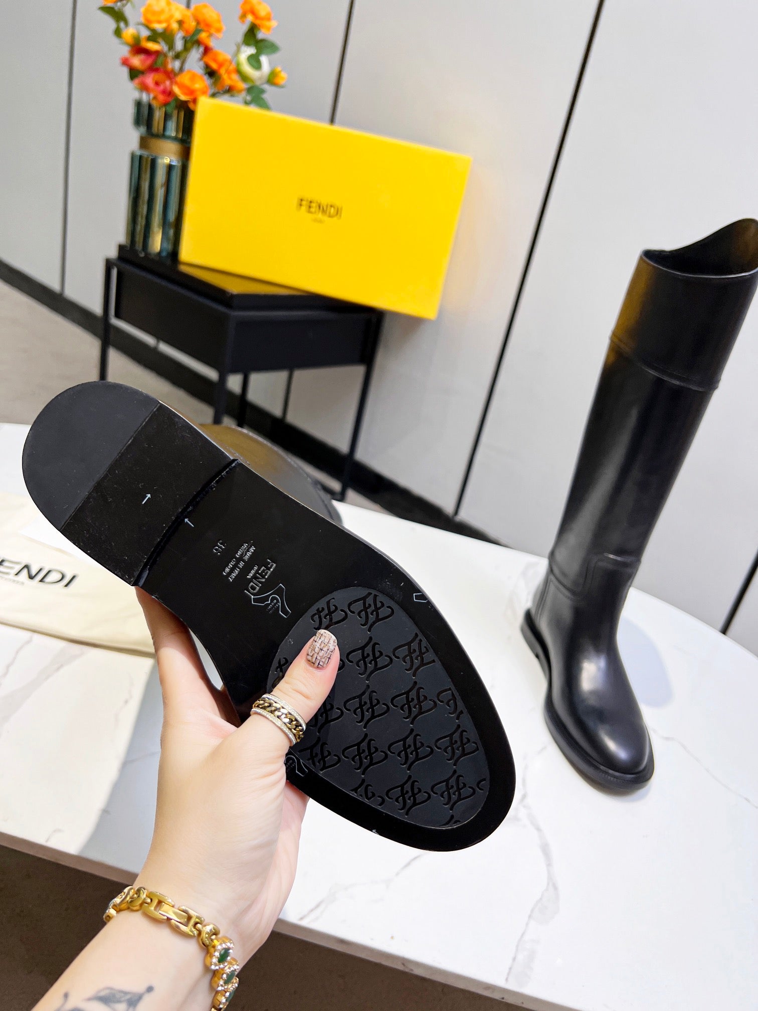 Luxury Shoes - FED - 411