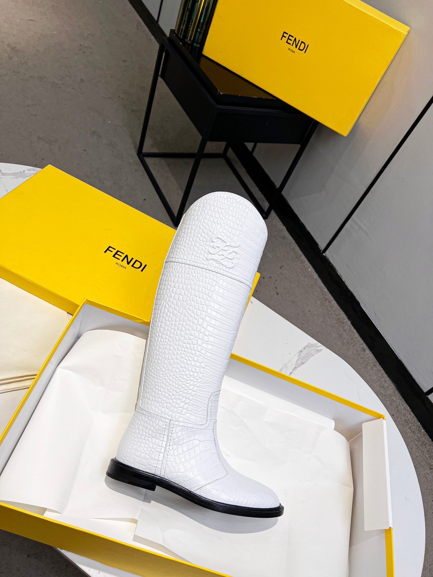 Luxury Shoes - FED - 410