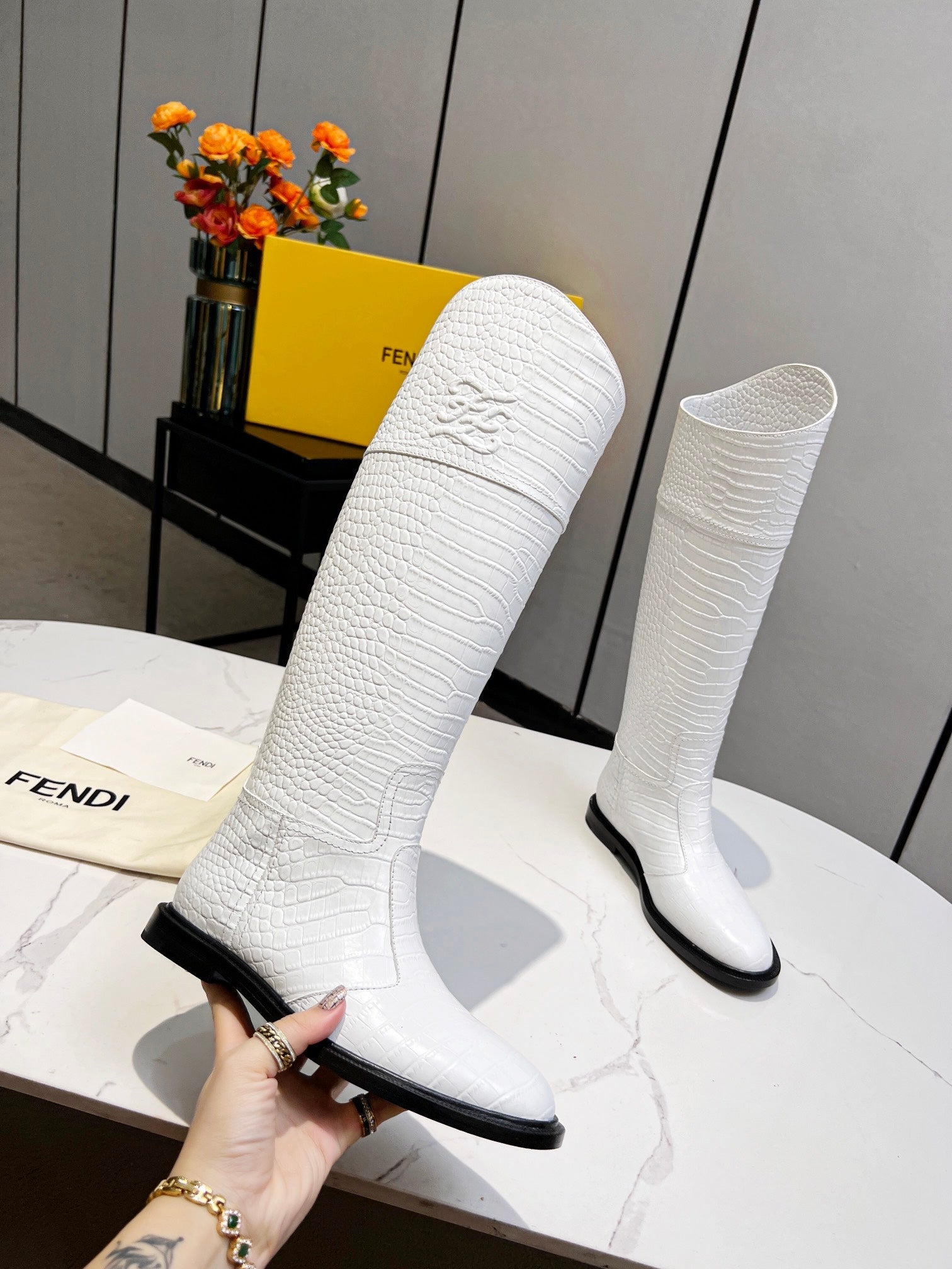 Luxury Shoes - FED - 410