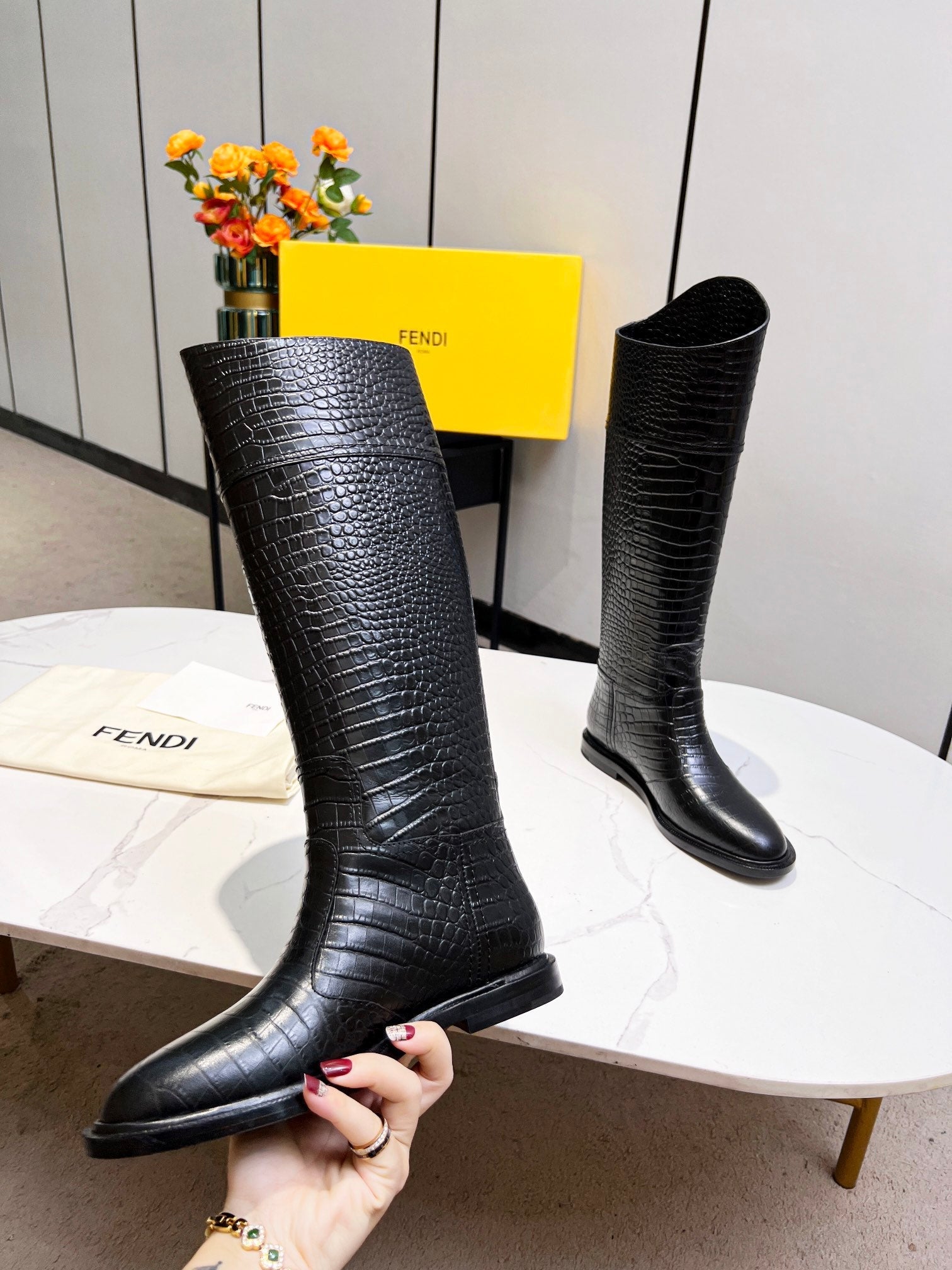 Luxury Shoes - FED - 409