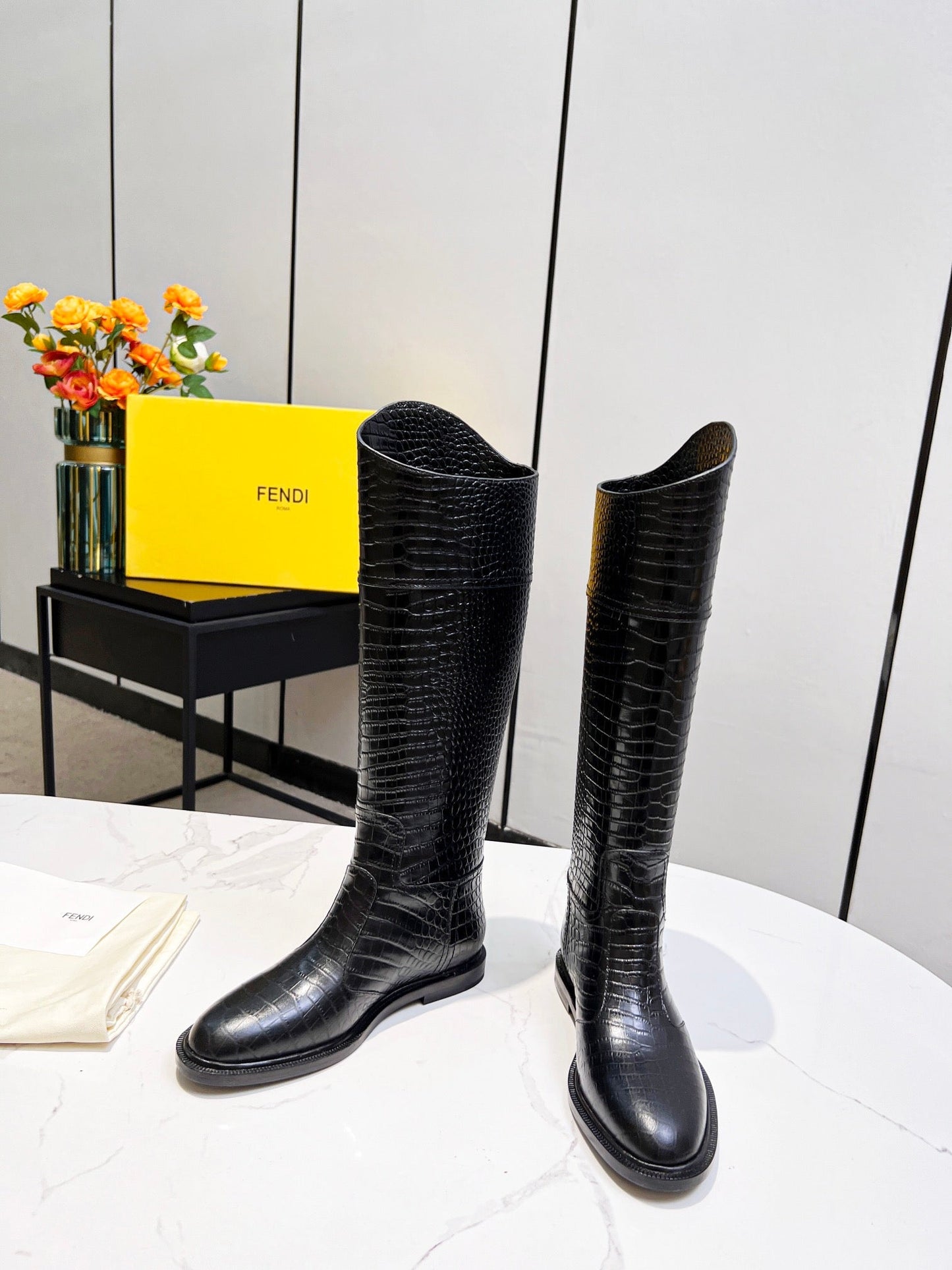 Luxury Shoes - FED - 409