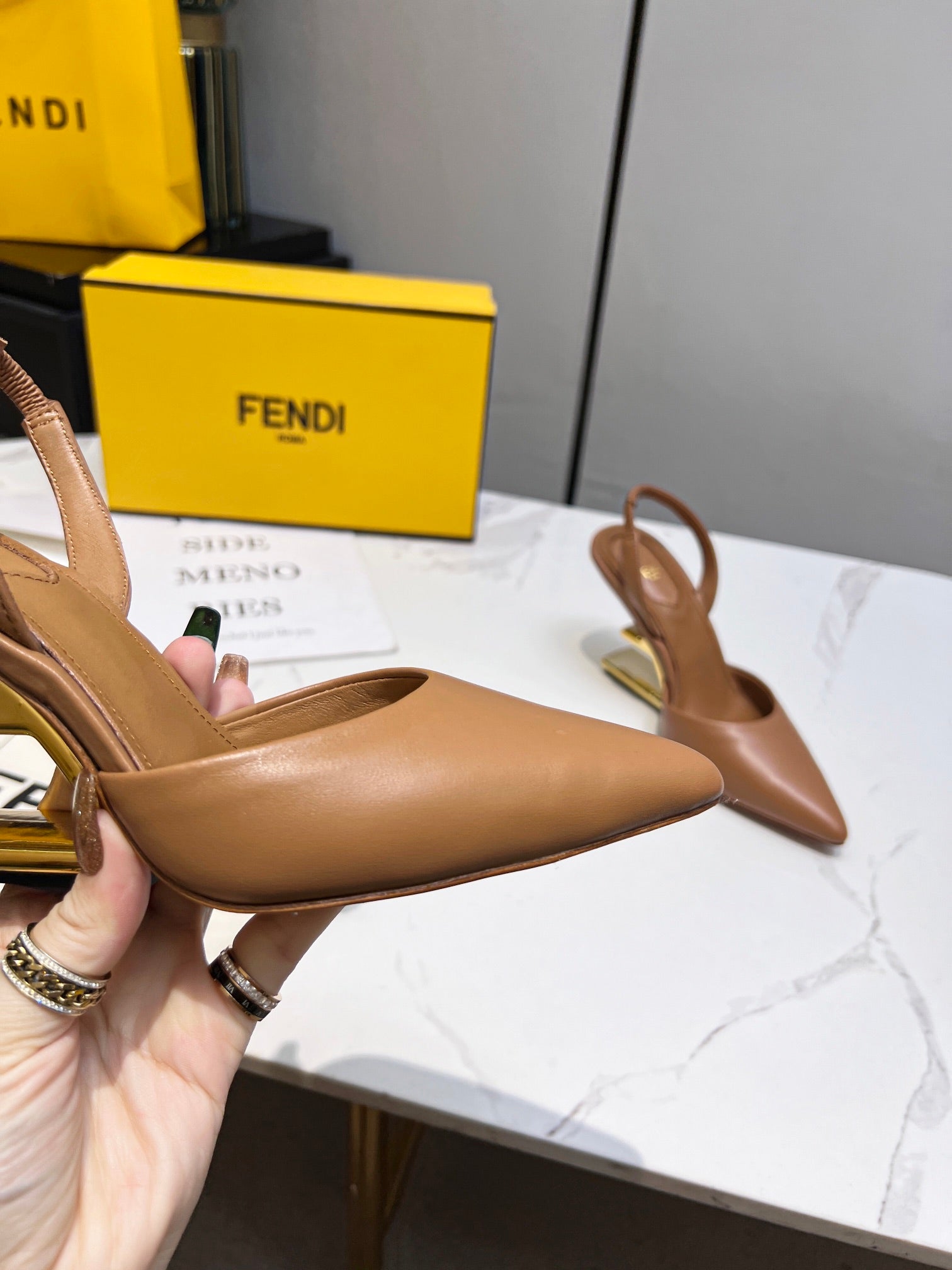 Luxury Shoes - FED - 407