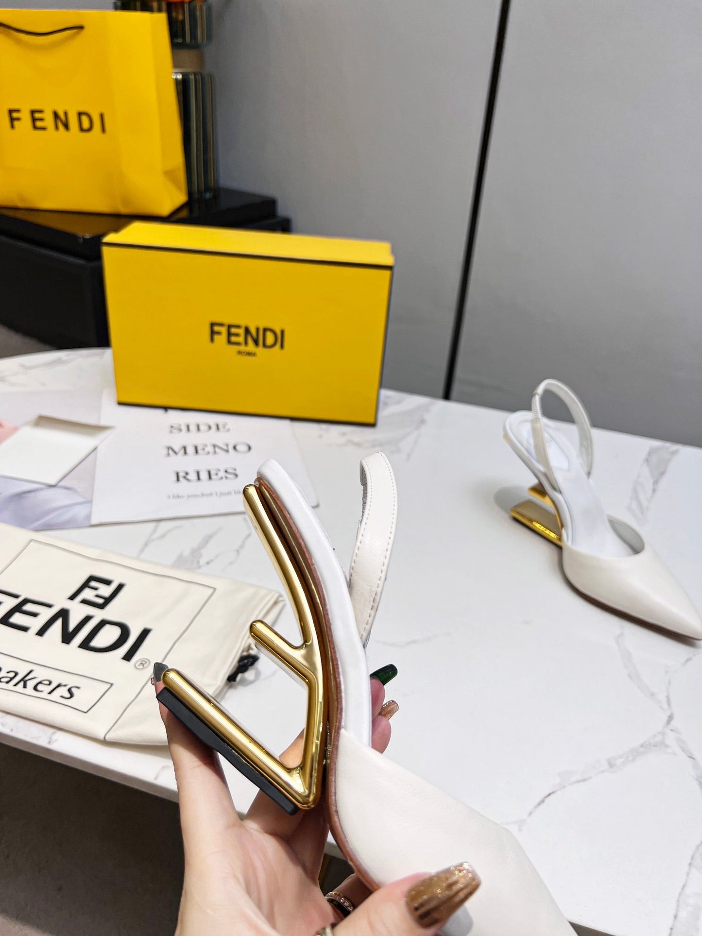 Luxury Shoes - FED - 405