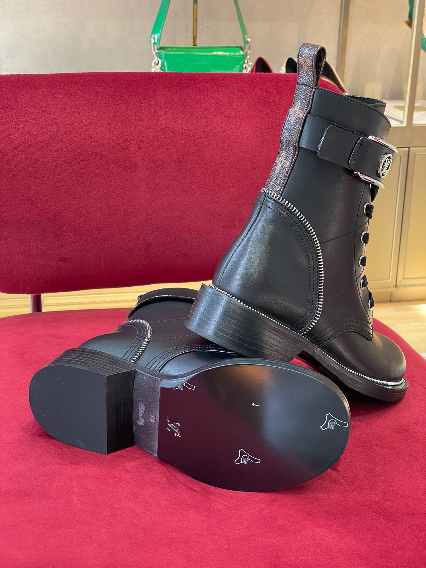 Luxury Shoes - LU-V - 541