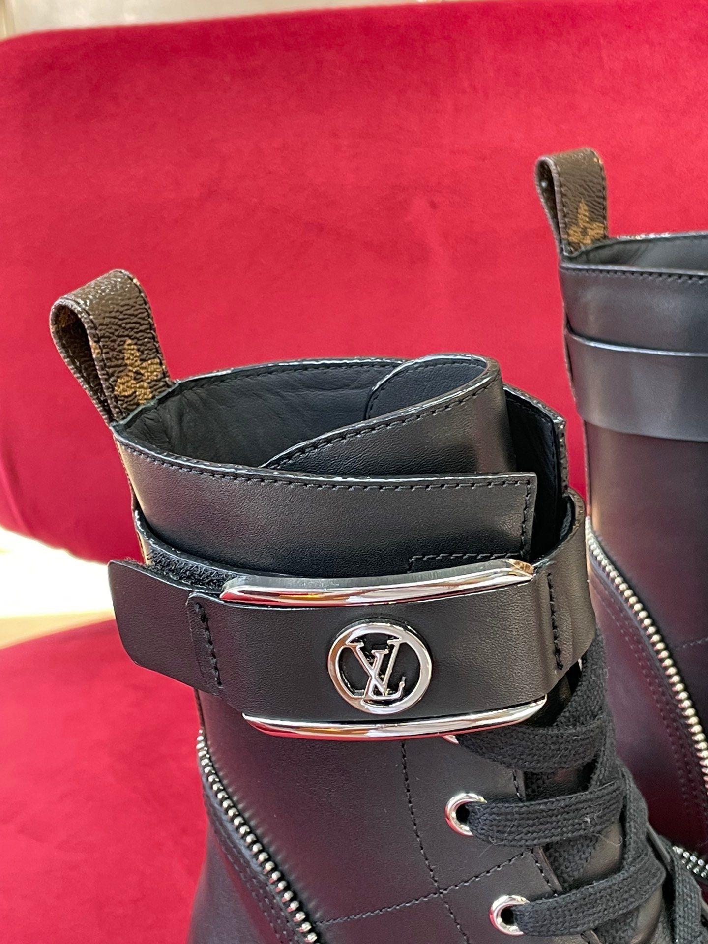 Luxury Shoes - LU-V - 541