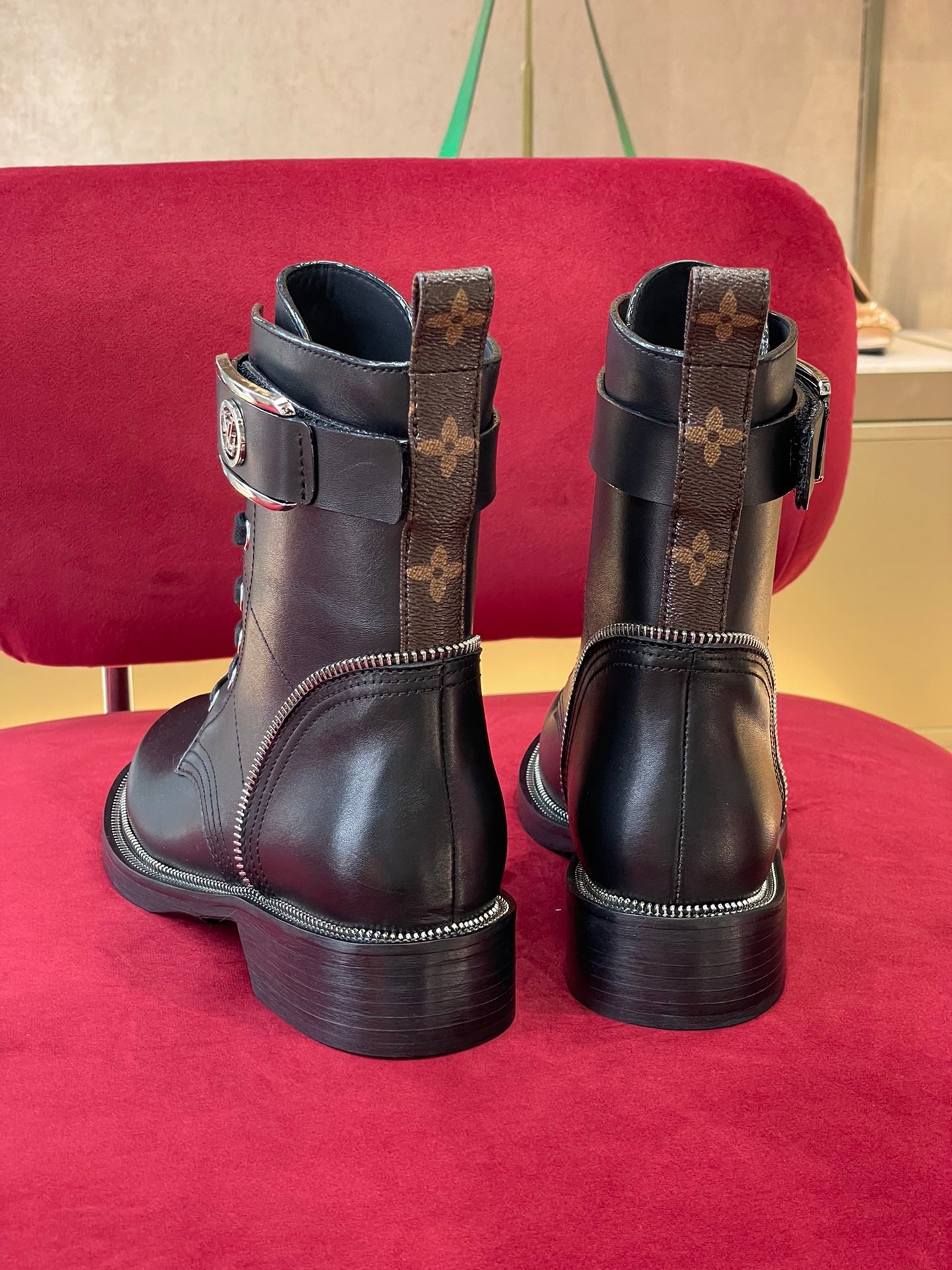 Luxury Shoes - LU-V - 541