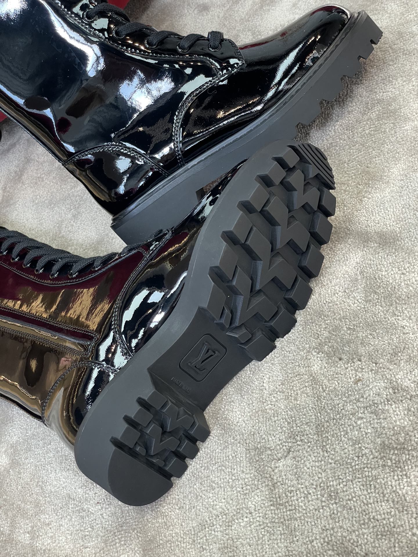 Luxury Shoes - LU-V - 543