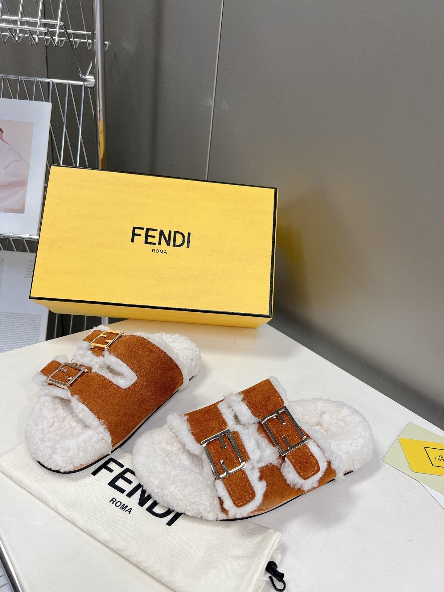 Luxury Shoes - FED - 379