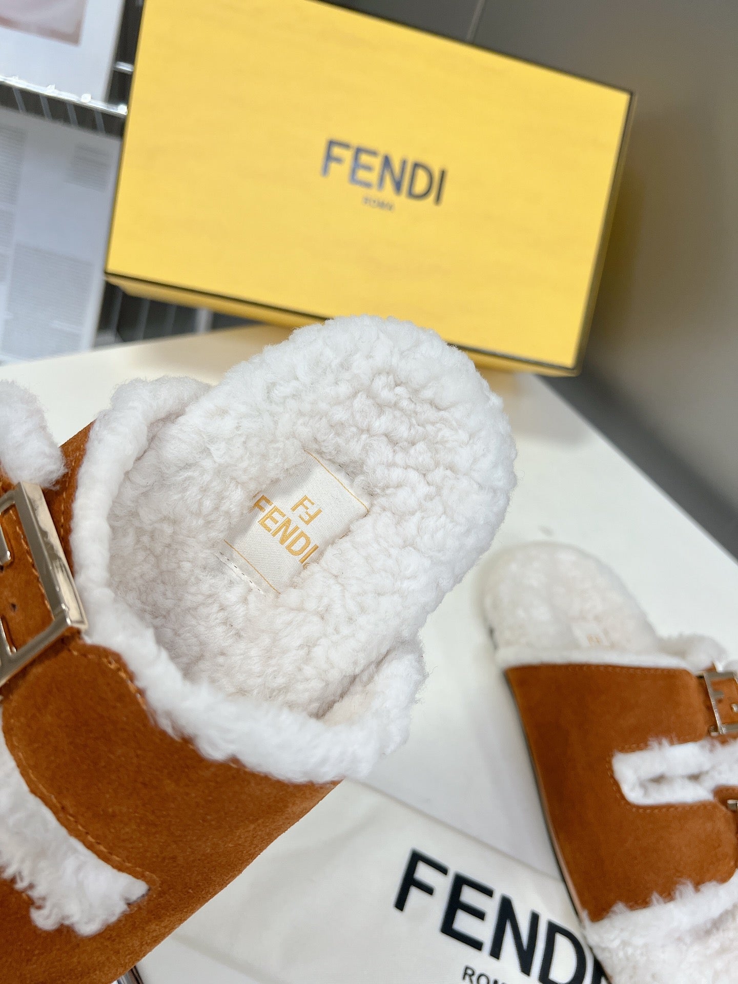 Luxury Shoes - FED - 379