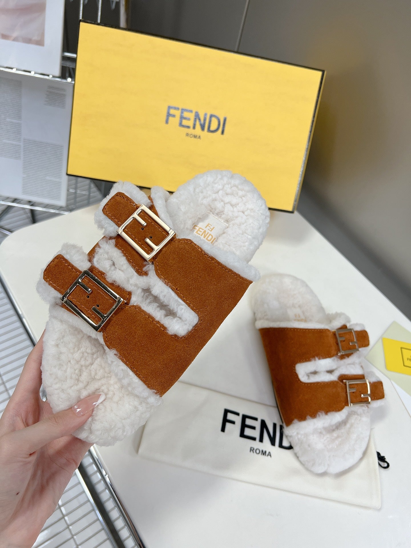 Luxury Shoes - FED - 379