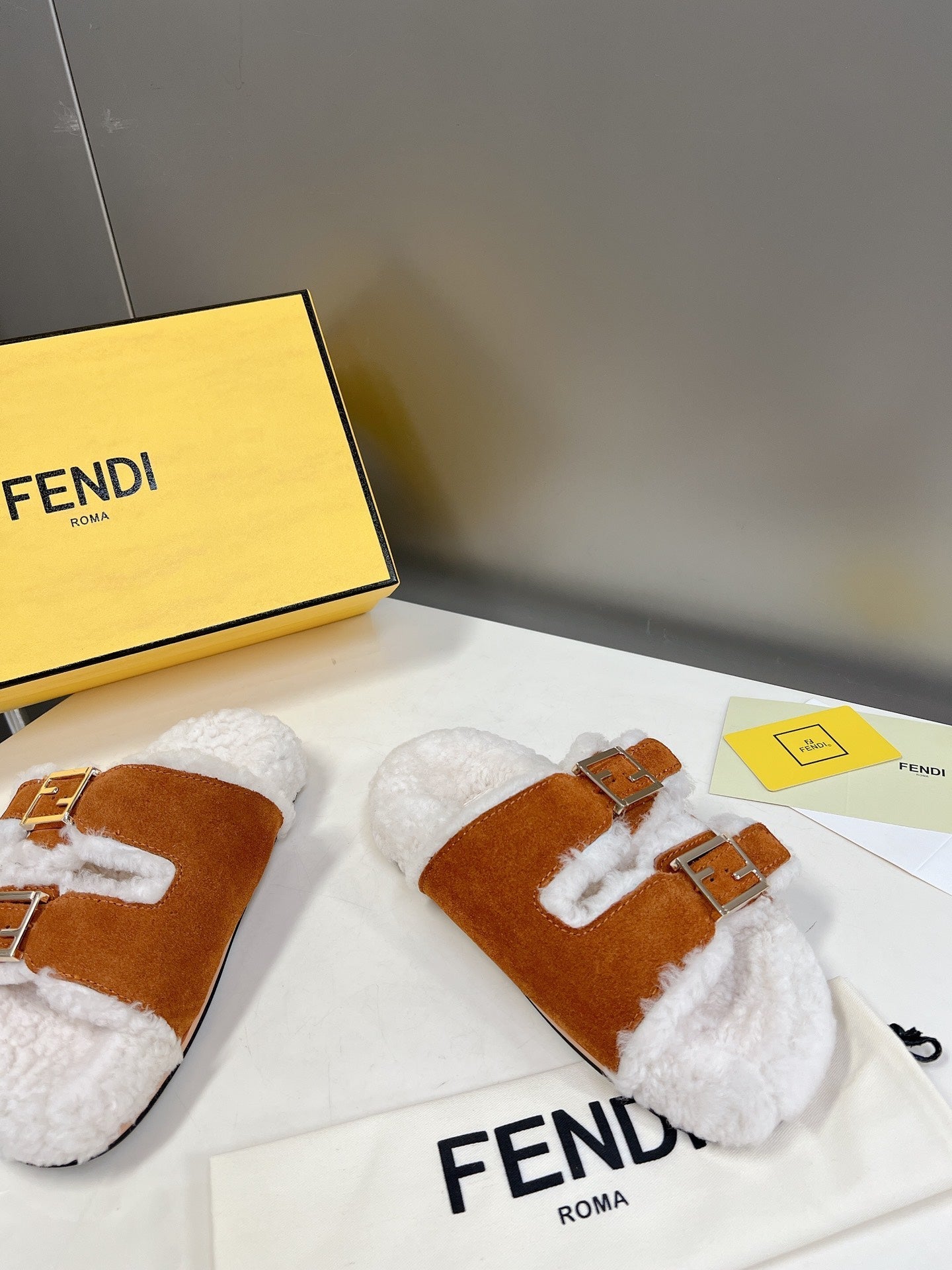 Luxury Shoes - FED - 379