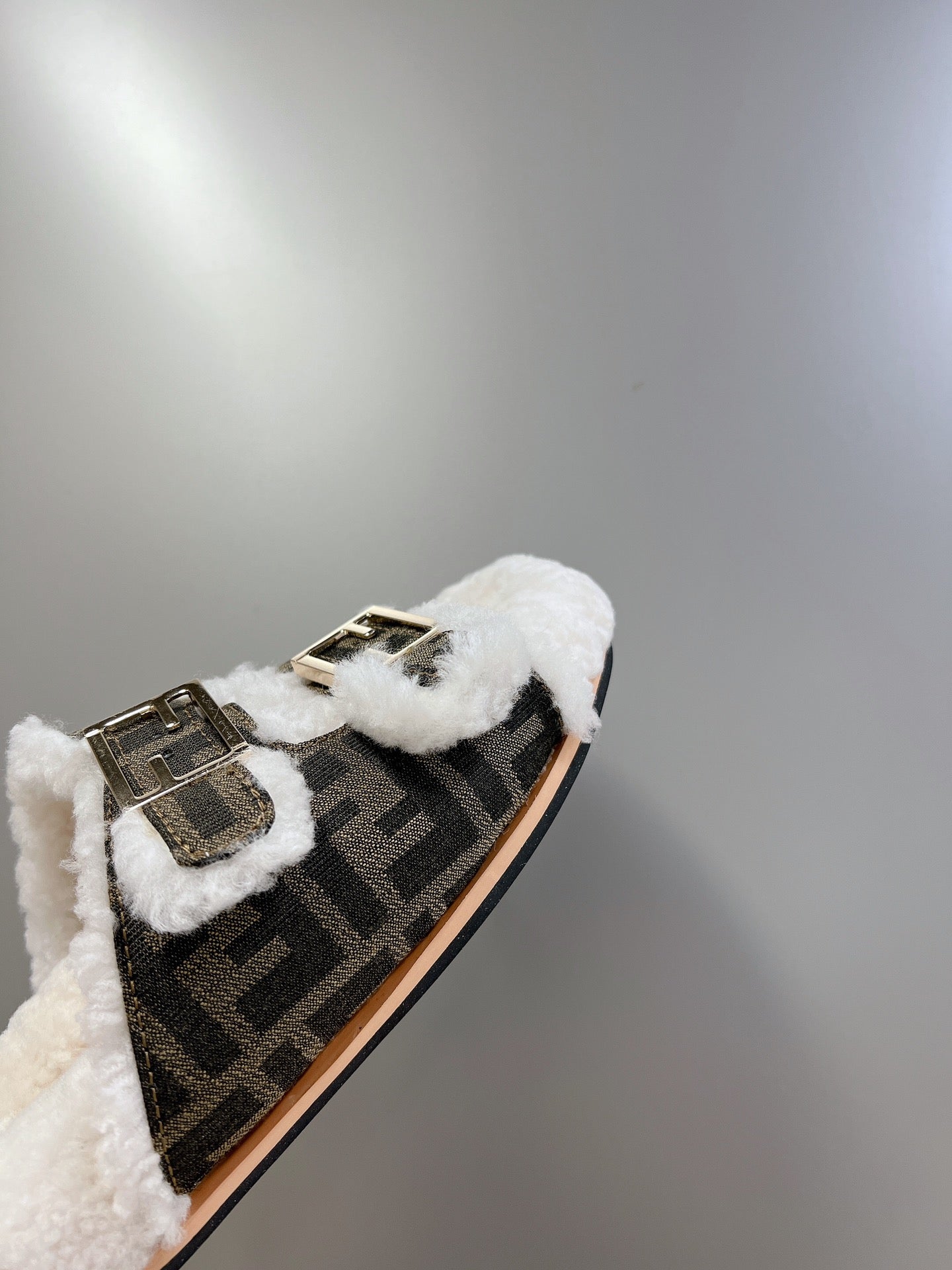 Luxury Shoes - FED - 380