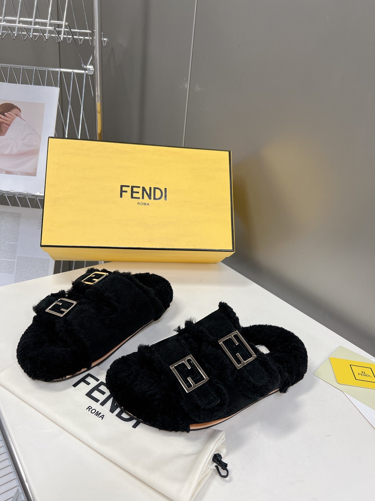 Luxury Shoes - FED - 381