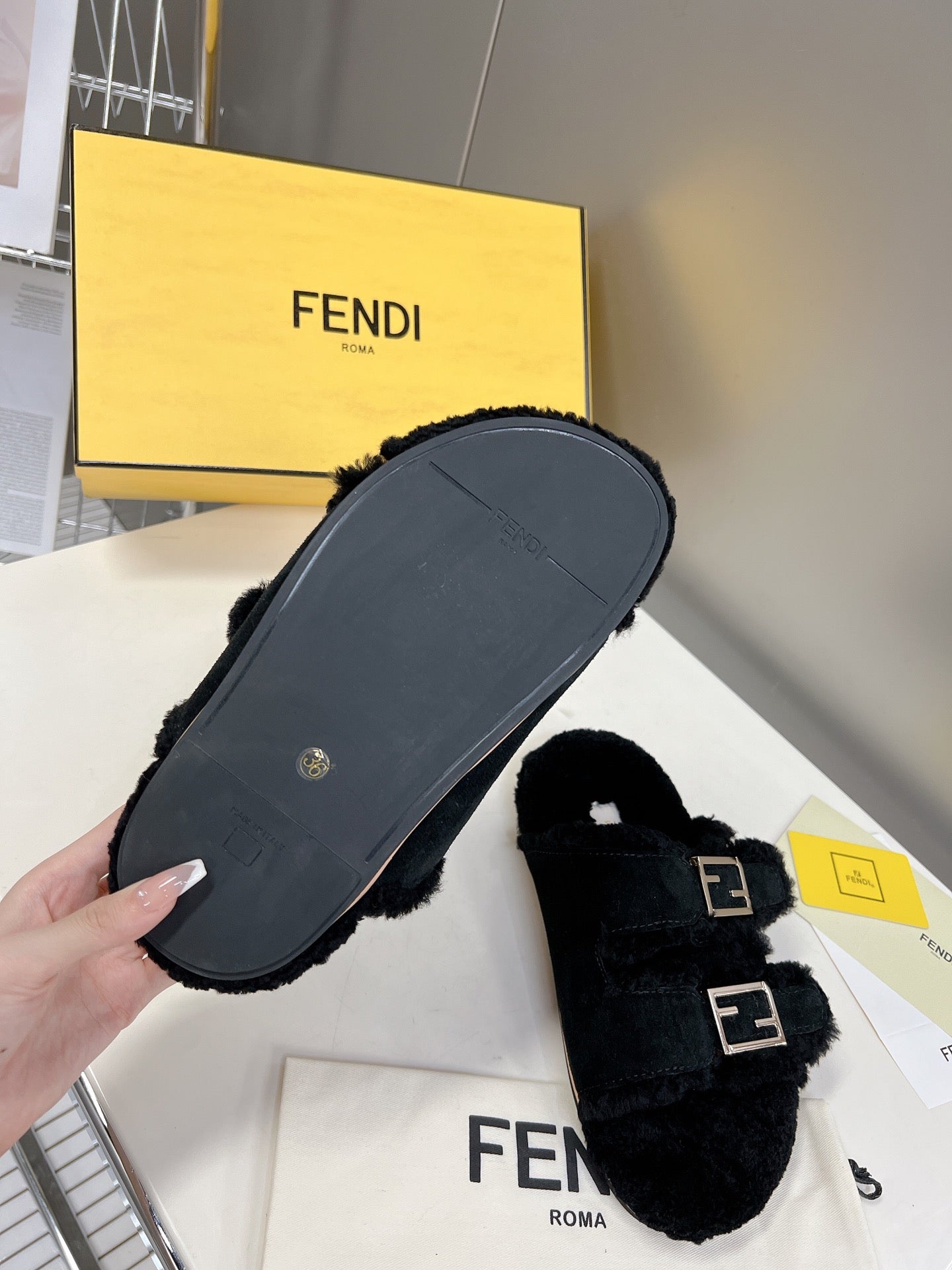 Luxury Shoes - FED - 381