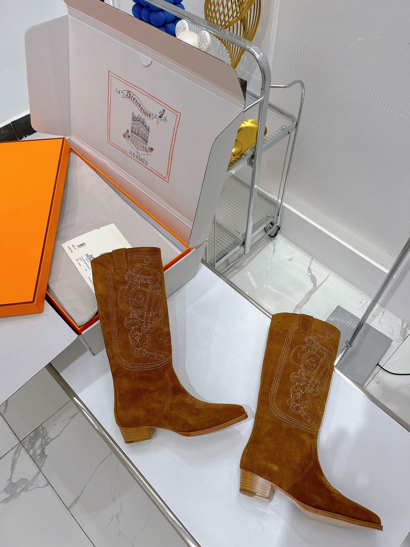 Luxury Shoes - HMS - 574