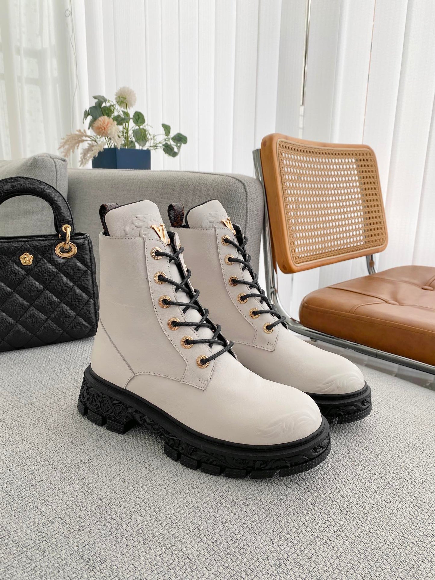 Luxury Shoes - LU-V - 612