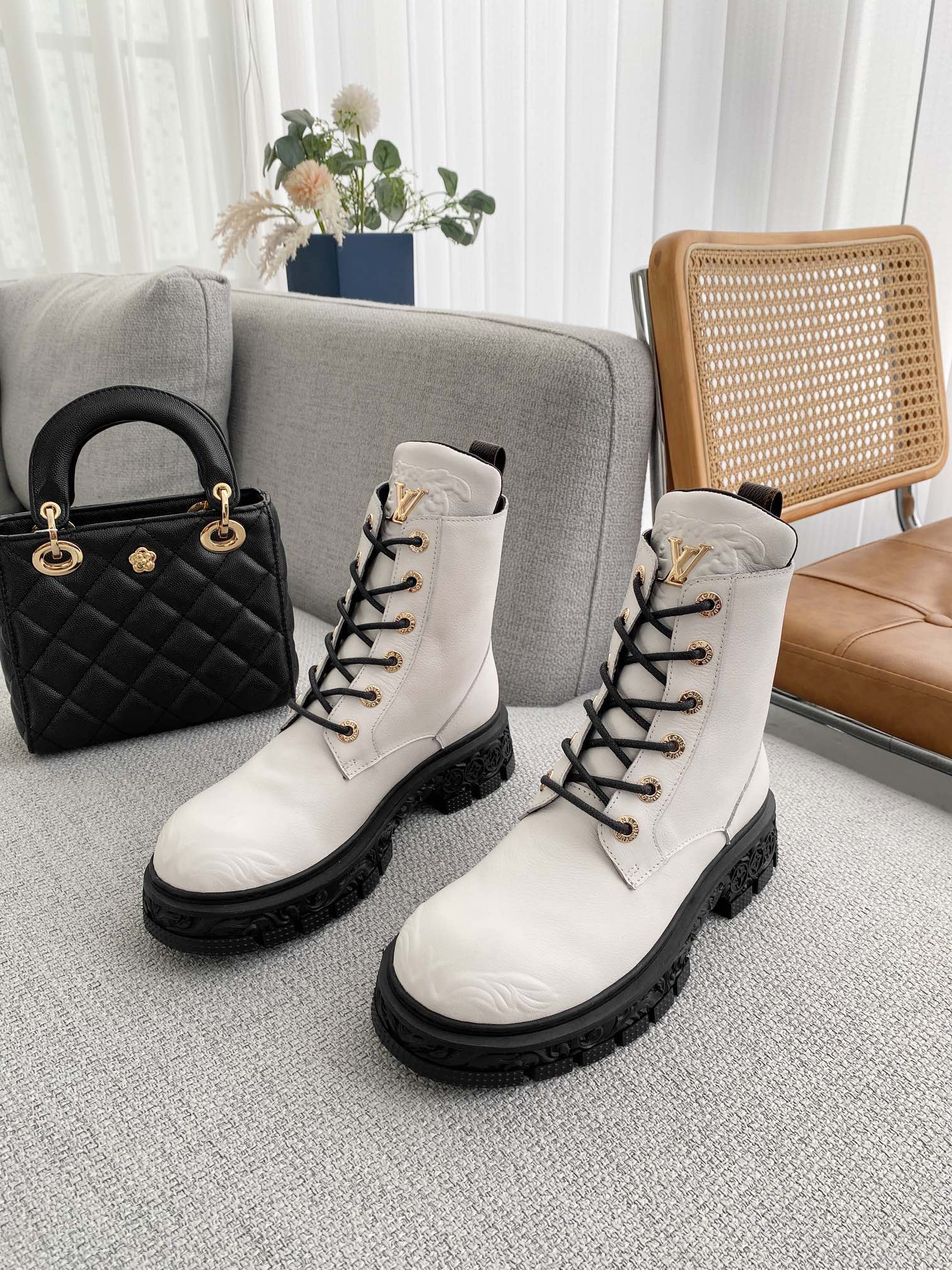 Luxury Shoes - LU-V - 612