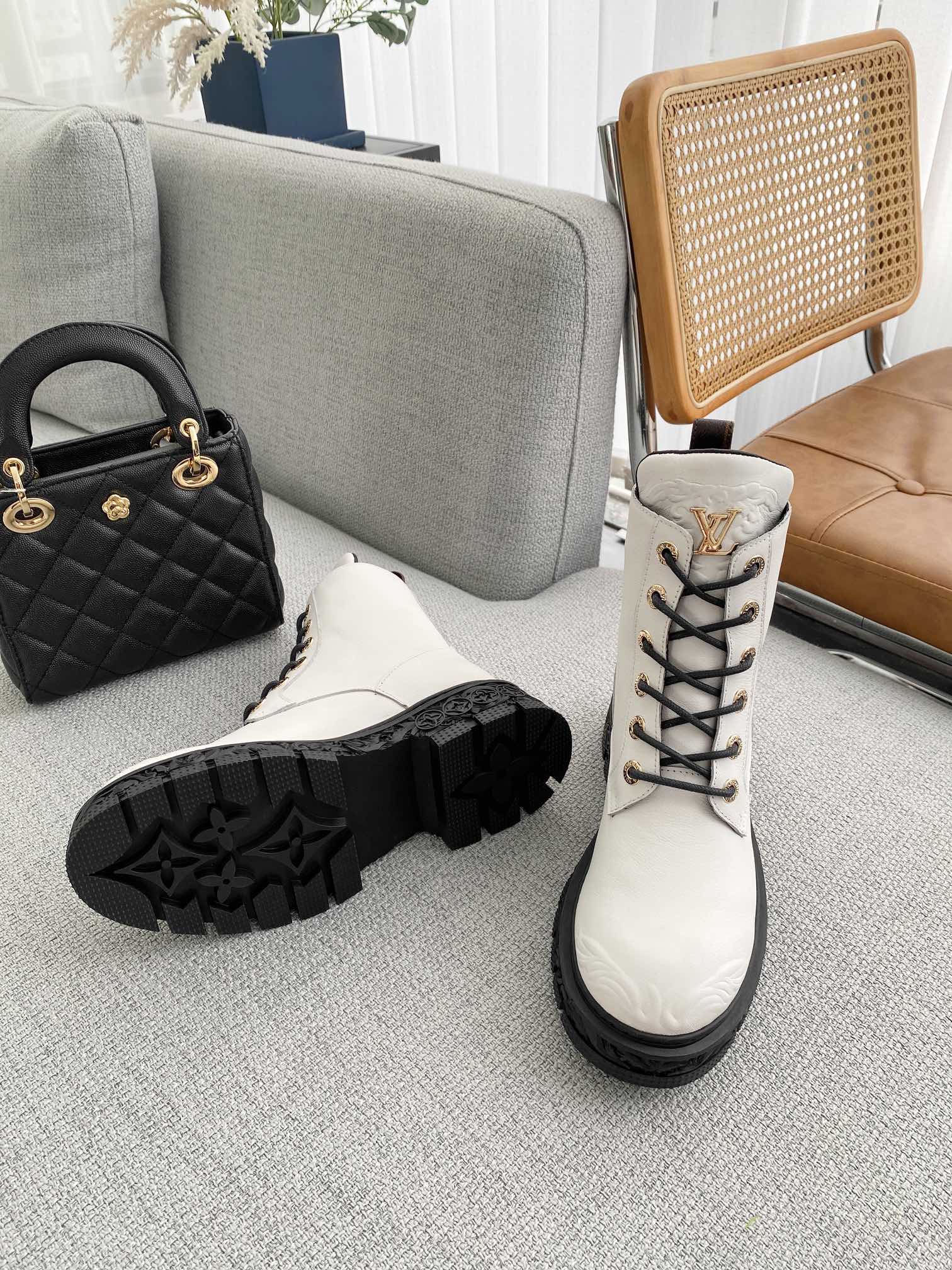 Luxury Shoes - LU-V - 612