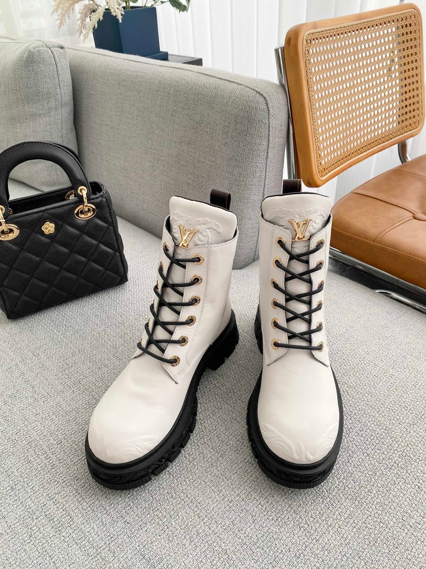 Luxury Shoes - LU-V - 612