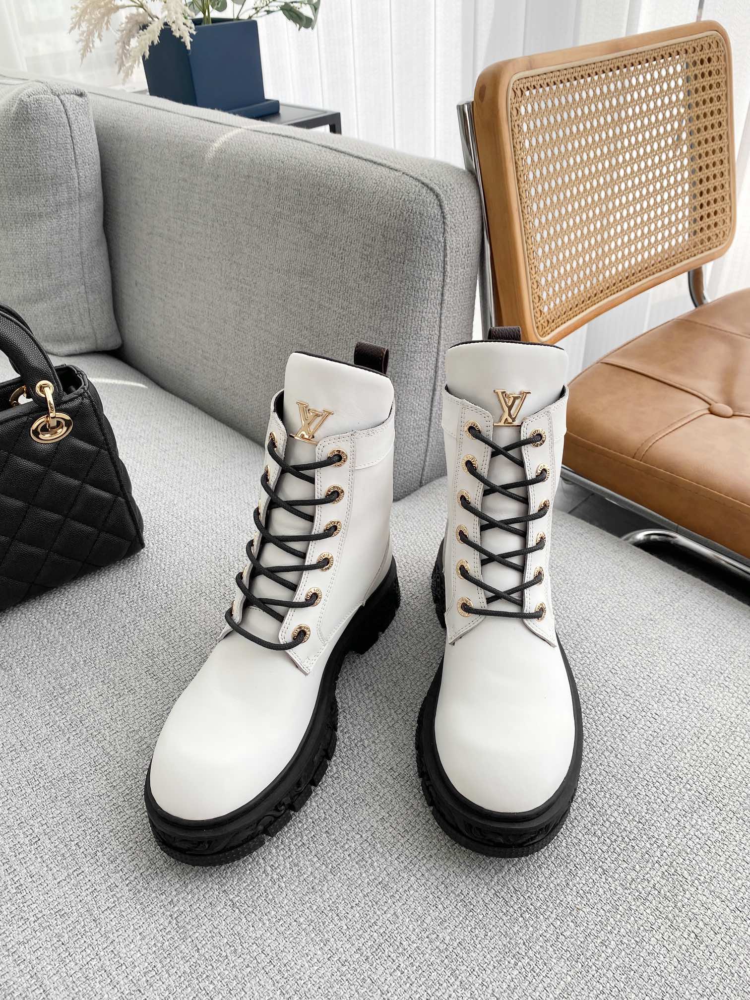 Luxury Shoes - LU-V - 614