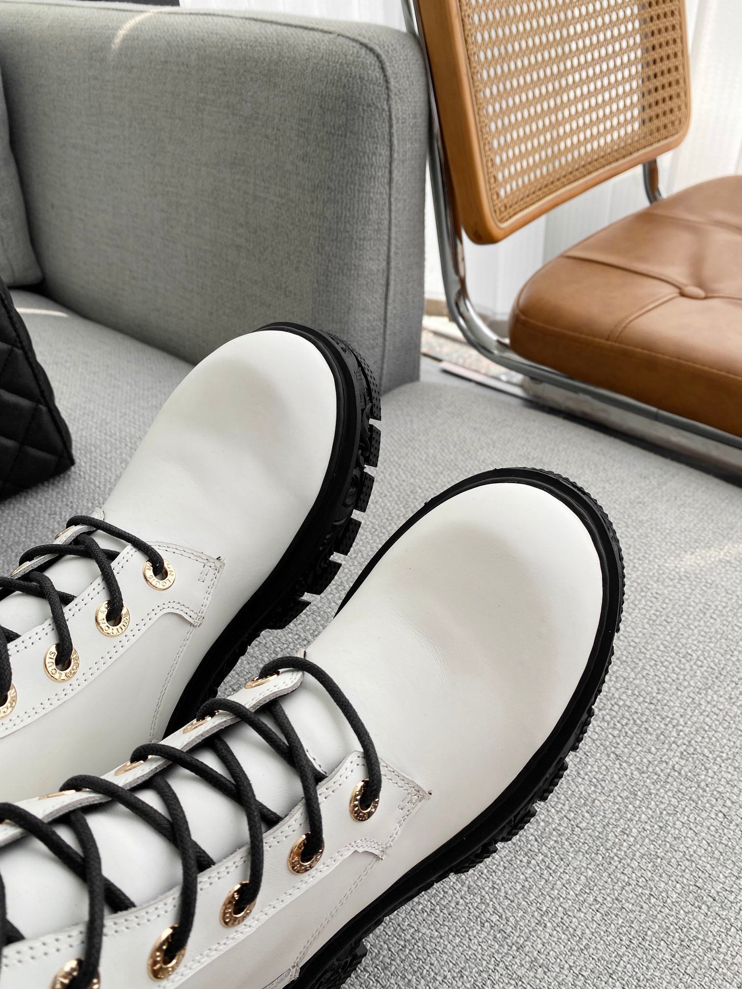 Luxury Shoes - LU-V - 614