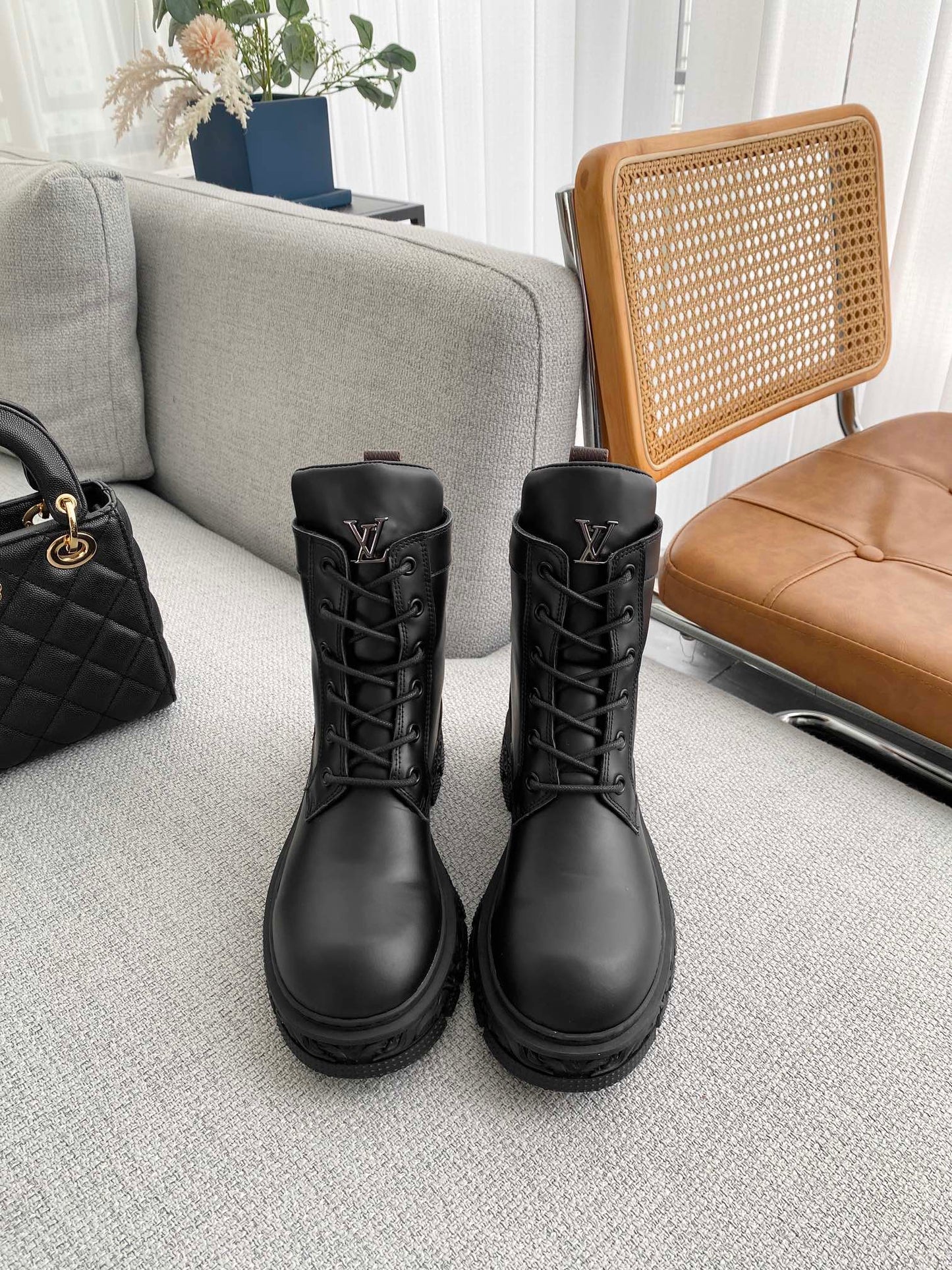 Luxury Shoes - LU-V - 615