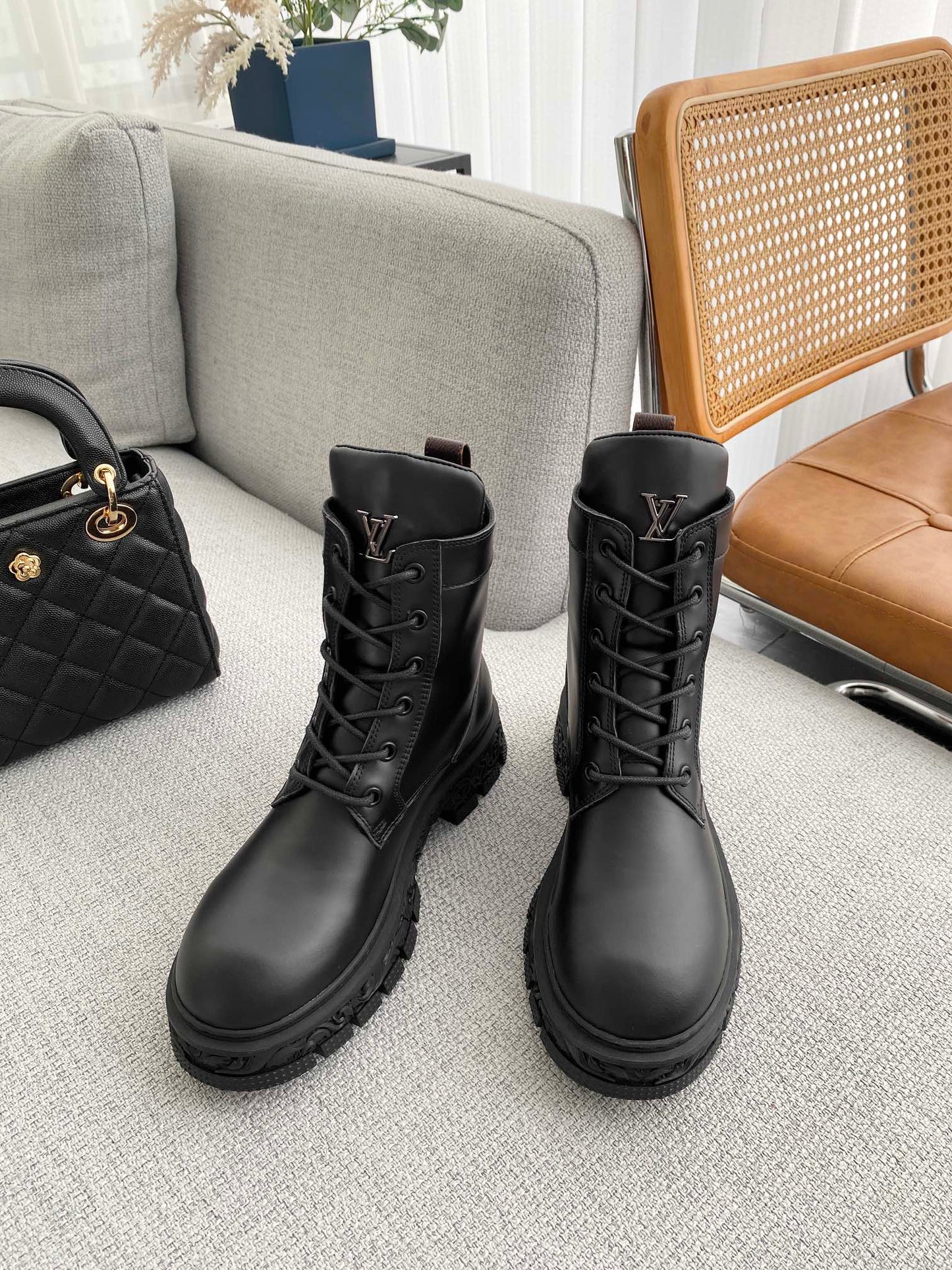 Luxury Shoes - LU-V - 615