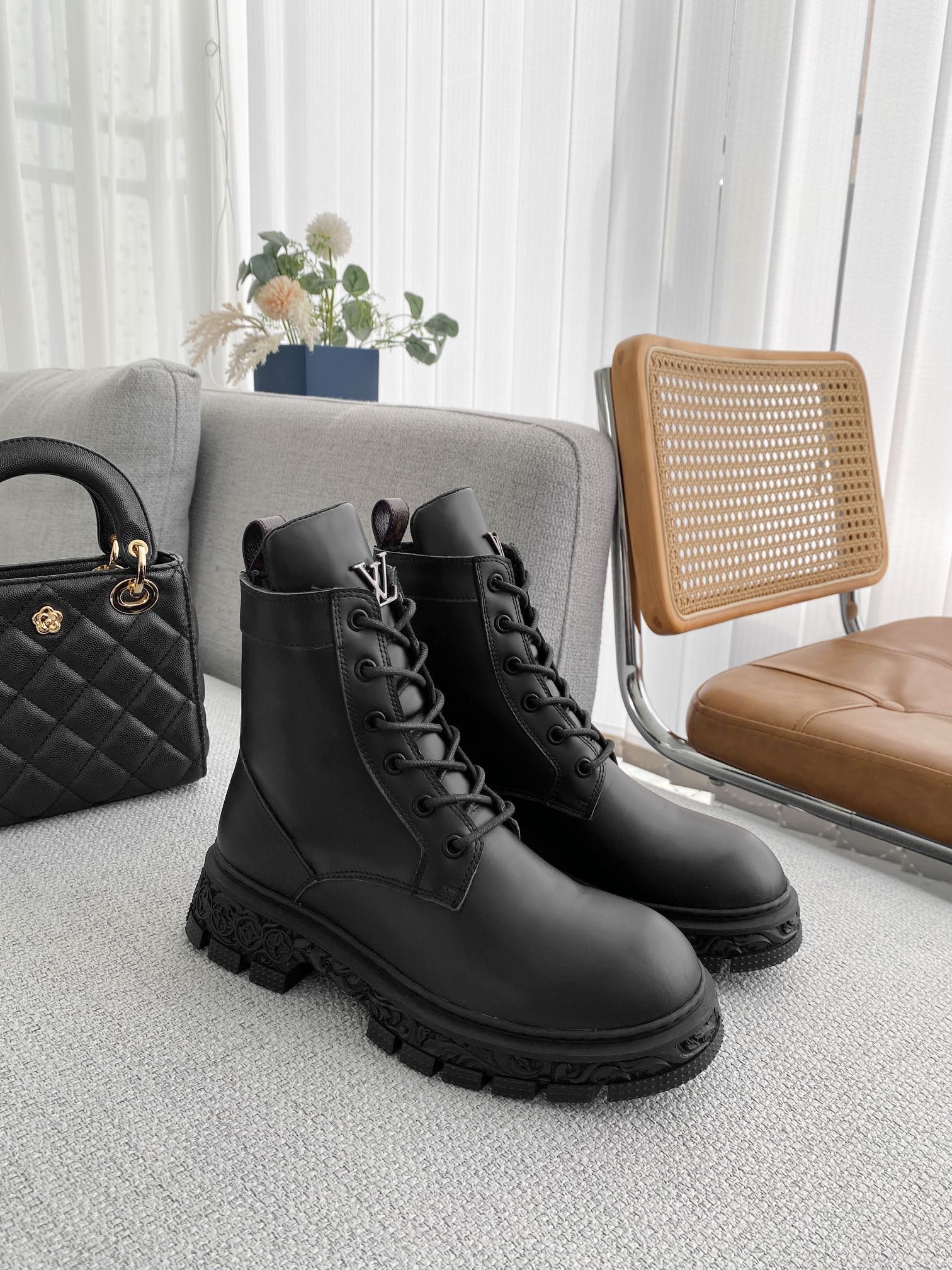 Luxury Shoes - LU-V - 615