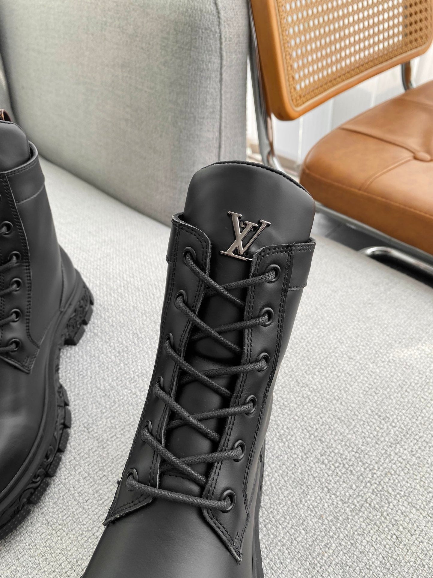 Luxury Shoes - LU-V - 615