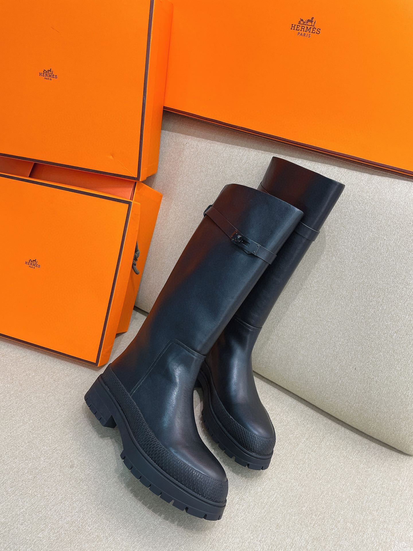 Luxury Shoes - HMS - 573