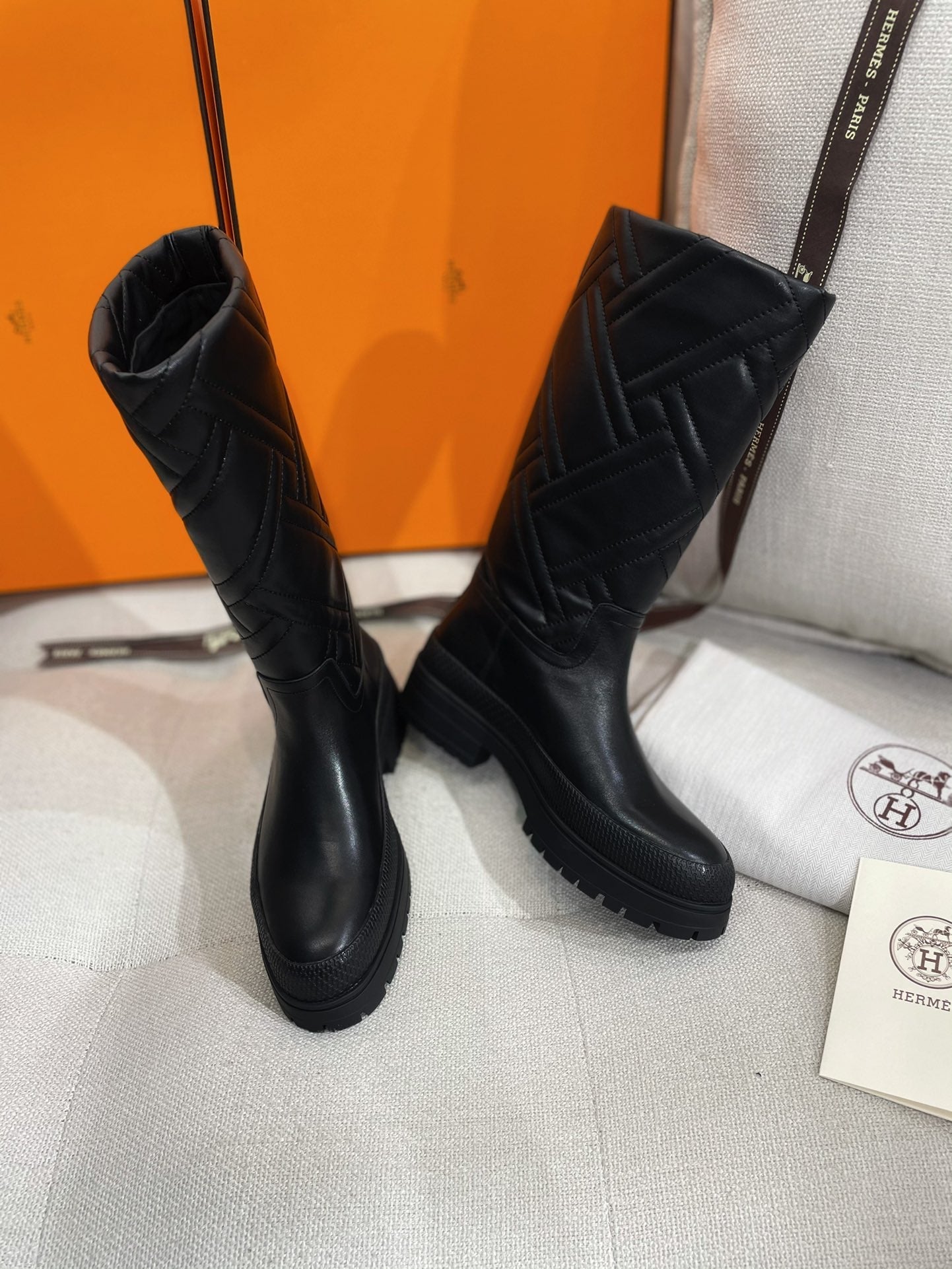 Luxury Shoes - HMS - 570