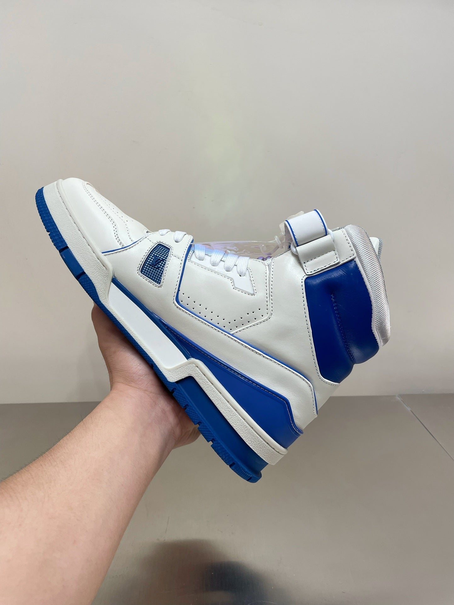 Luxury Shoes - LU-V - 535