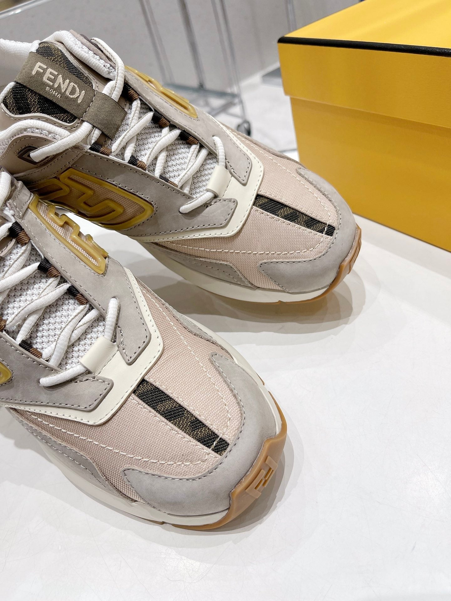 Luxury Shoes - FED - 264