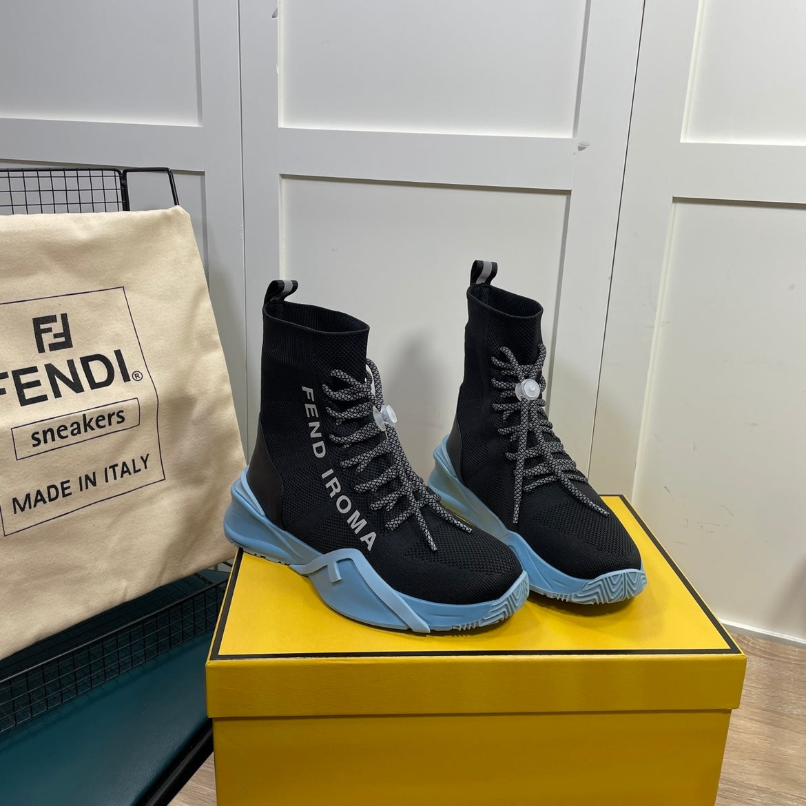 Luxury Shoes - FED - 235