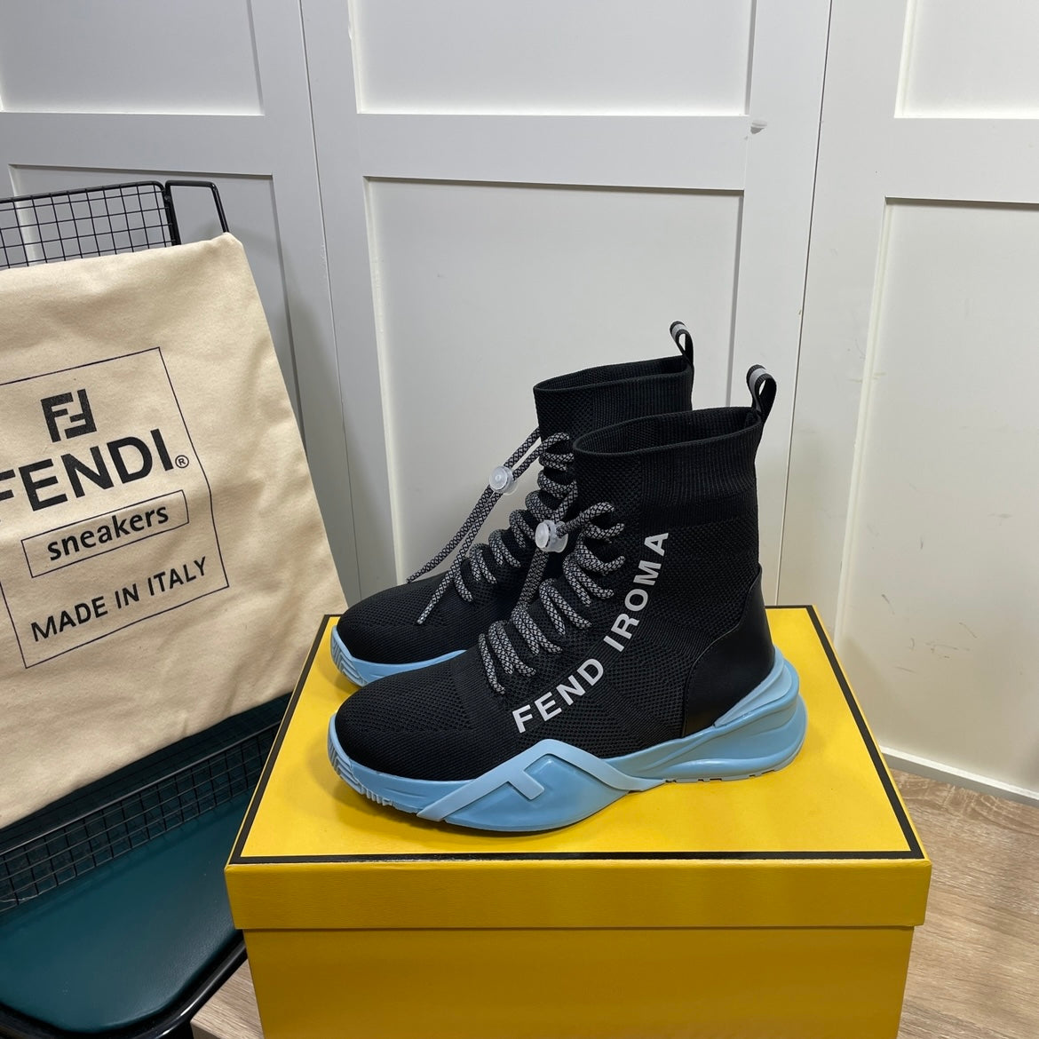 Luxury Shoes - FED - 235