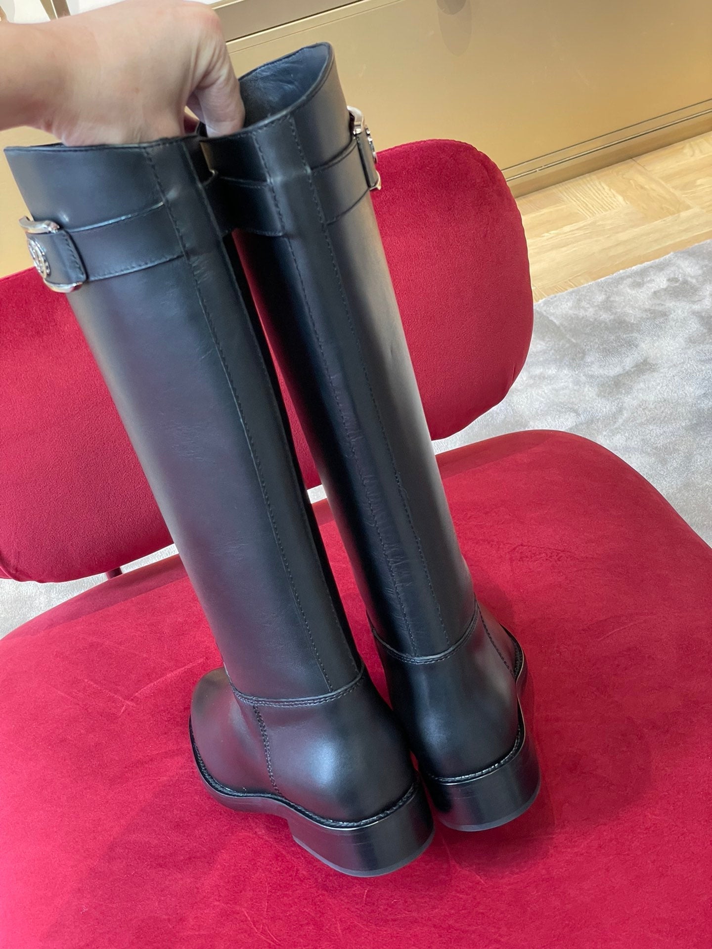 Luxury Shoes - LU-V - 542