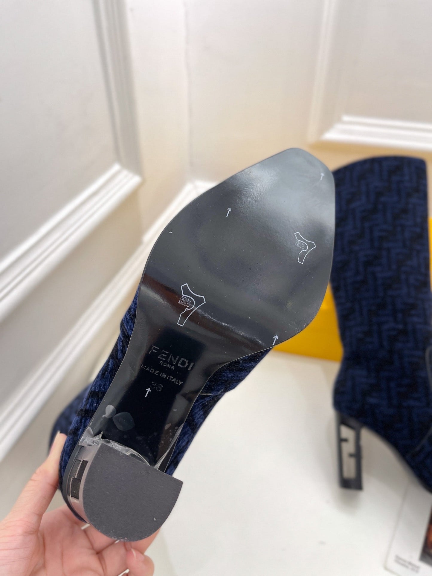 Luxury Shoes - FED - 340